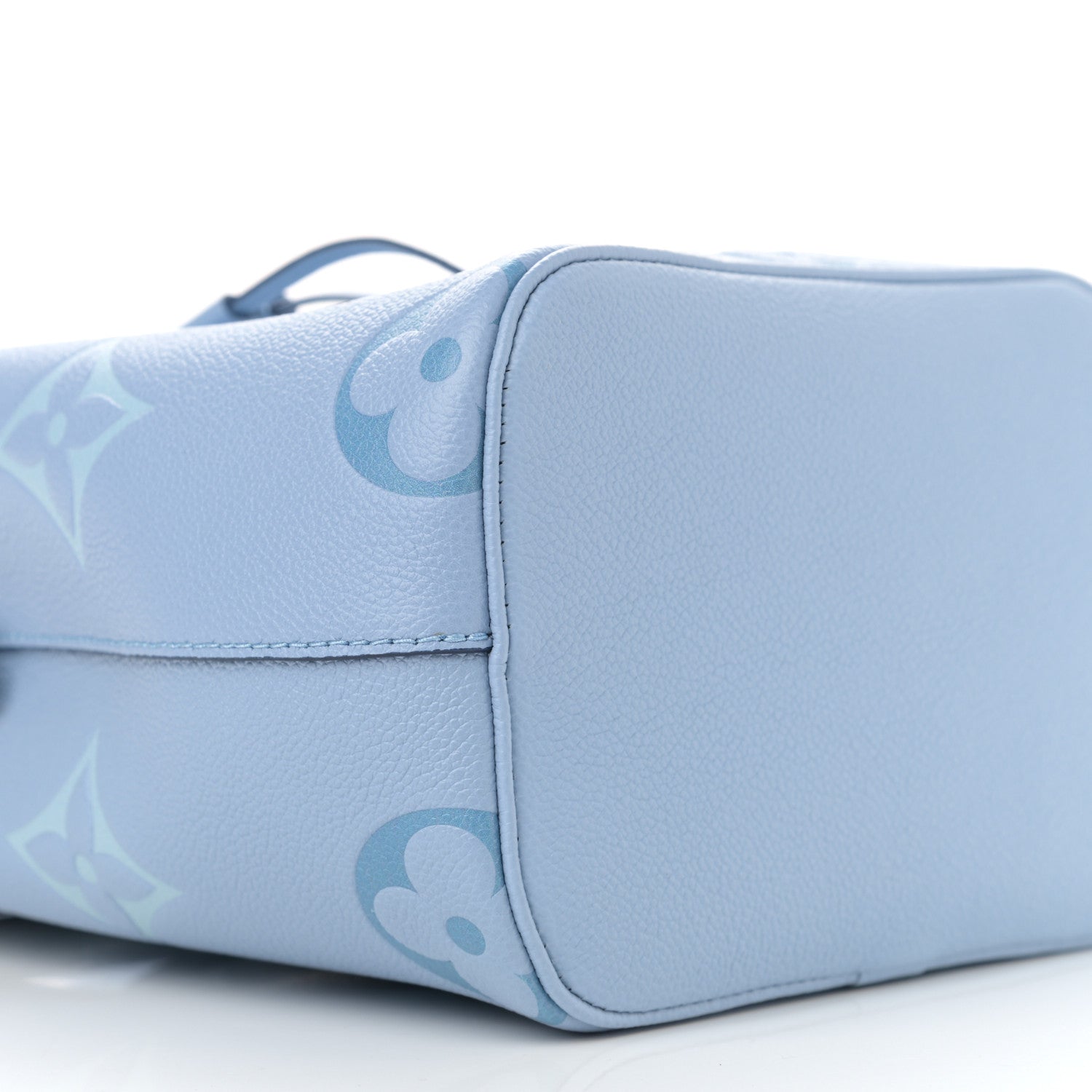 Louis Vuitton Empreinte Monogram Giant By The Pool Neonoe BB Summer Blue 8 of 10