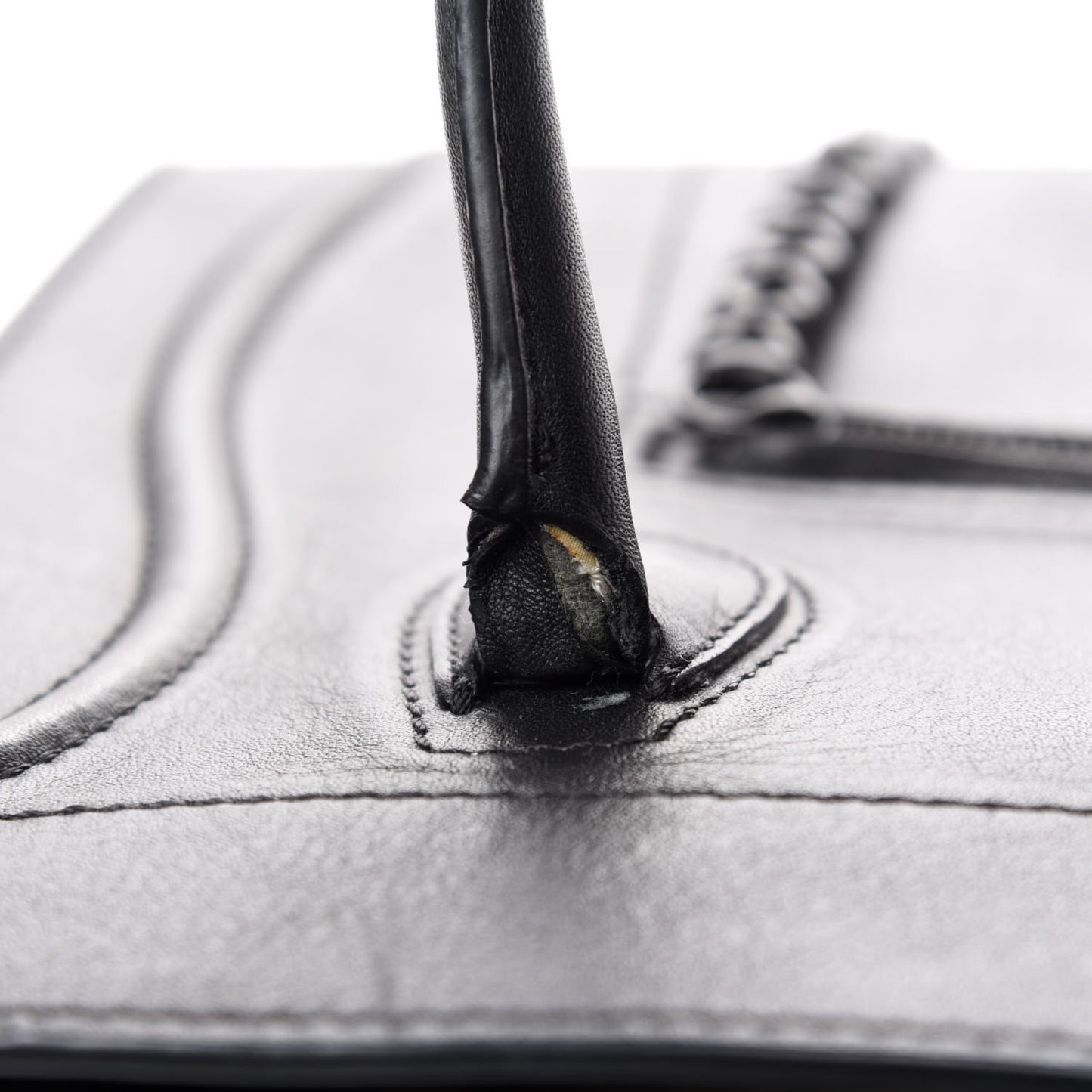 Grained Calfskin Medium Phantom Luggage Black