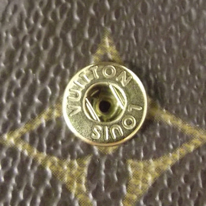 Louis Vuitton Monogram Medium Ring Agenda 7 of 8