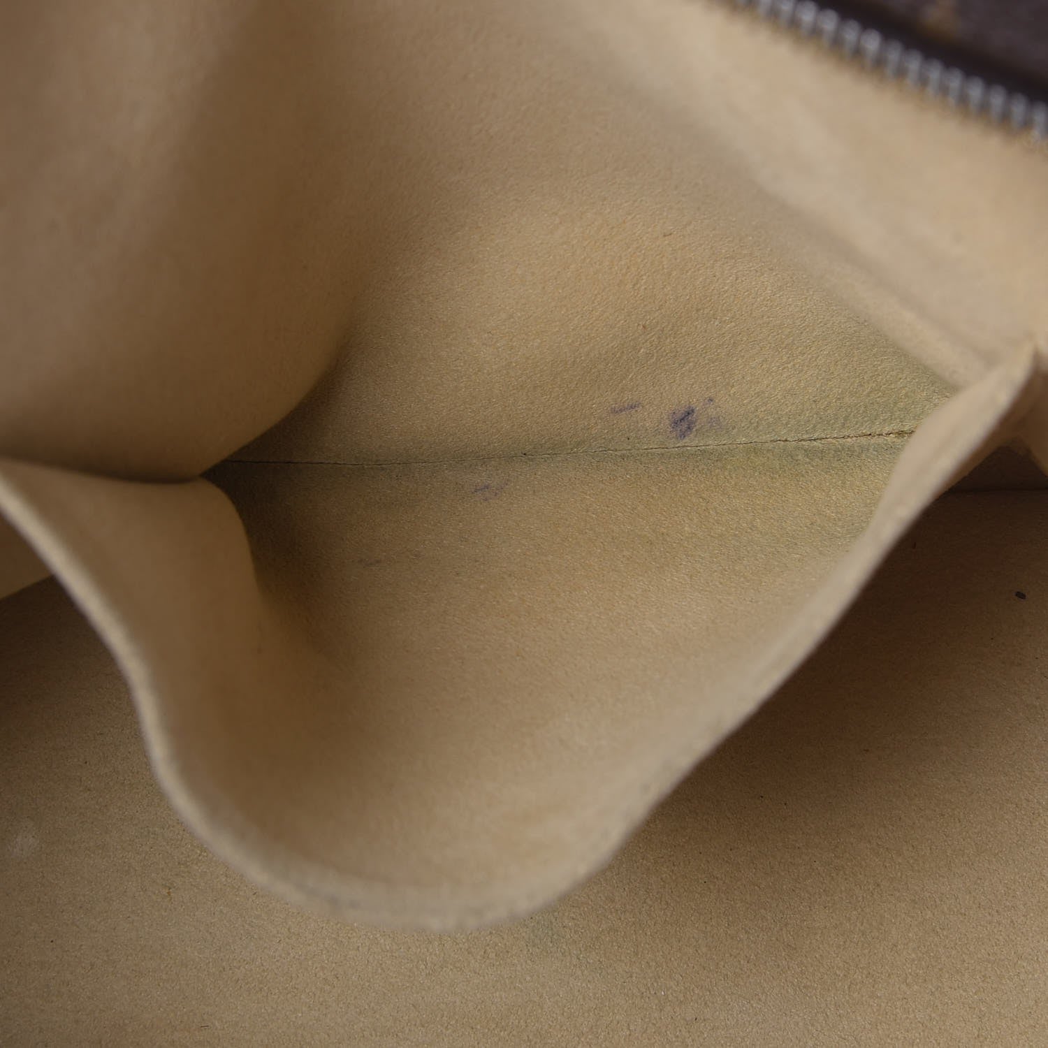 Louis Vuitton Monogram Manhattan PM 9 of 18