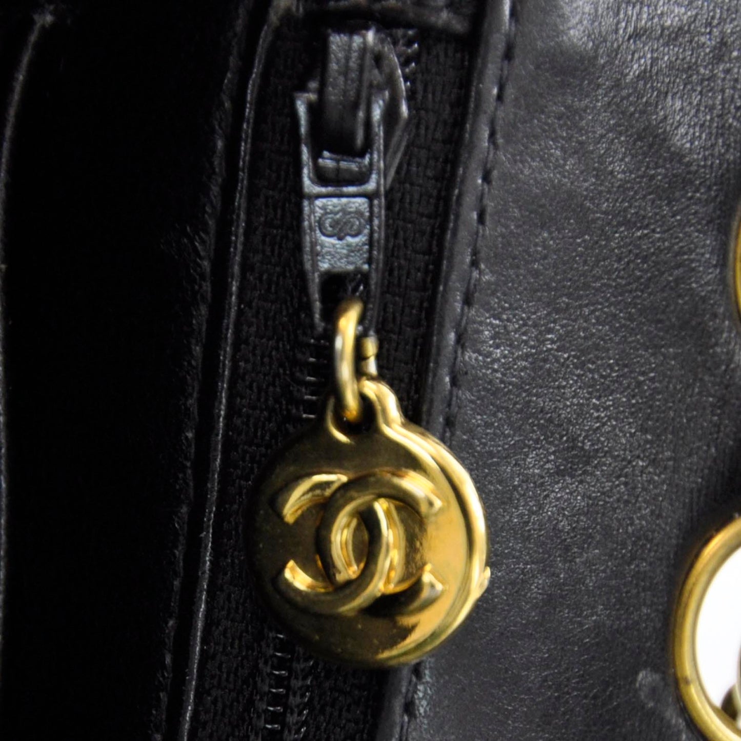 Lambskin Medium Flap Black