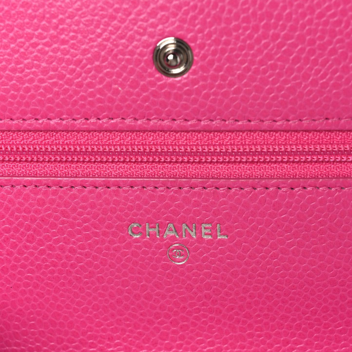 Caviar Quilted Wallet on Chain WOC Pink