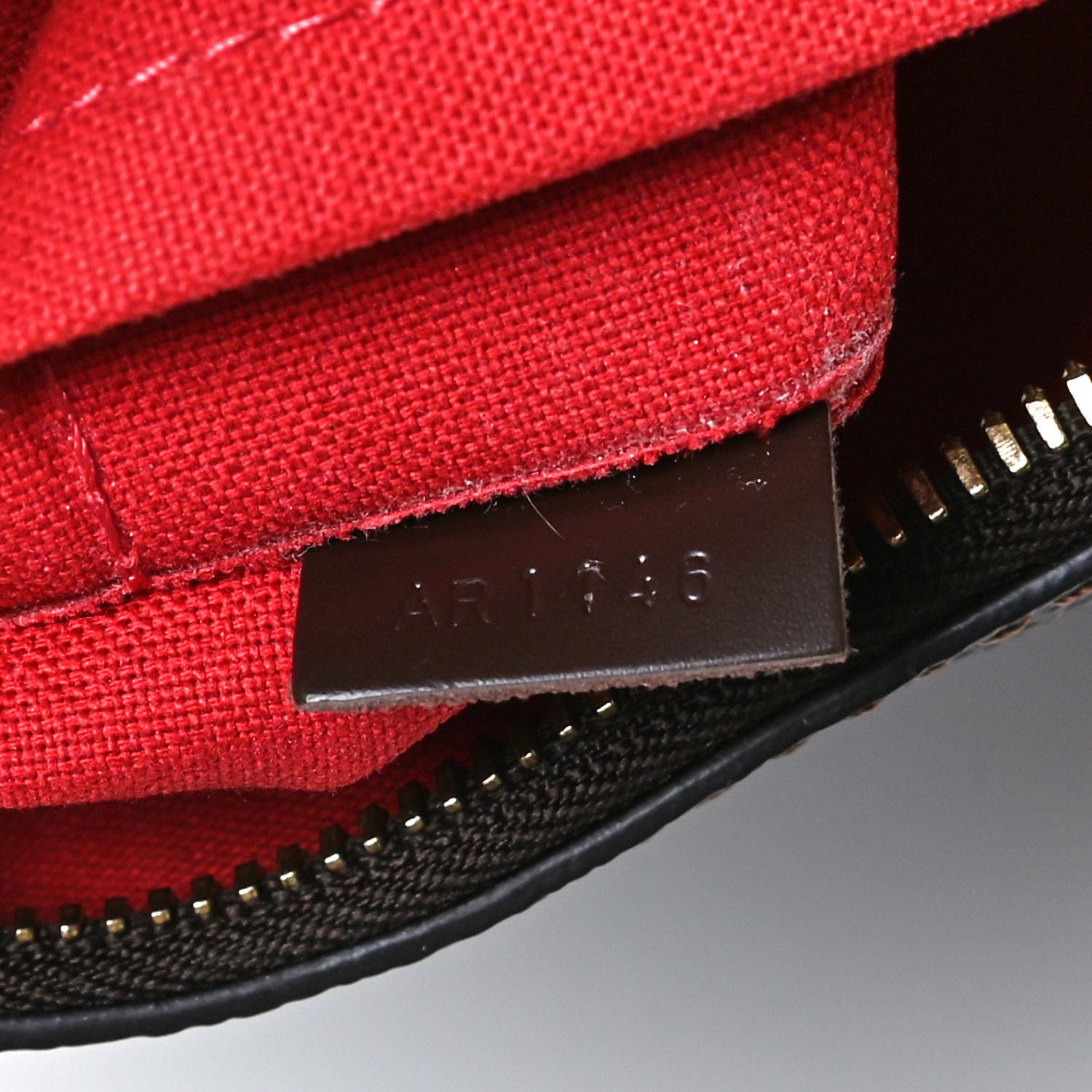 Louis Vuitton Damier Ebene Duomo Messenger 7 of 15