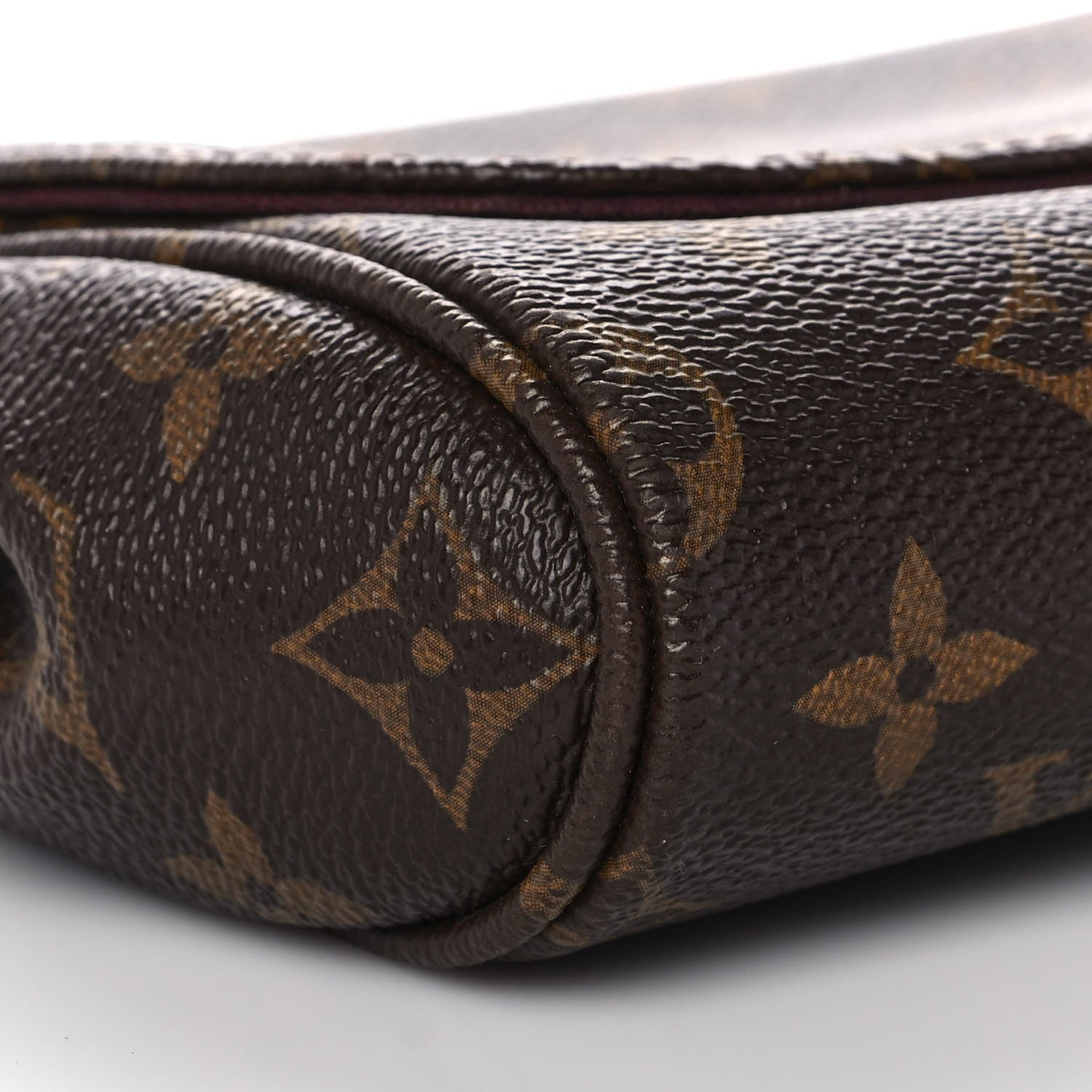 Louis Vuitton Monogram Favorite MM 9 of 13