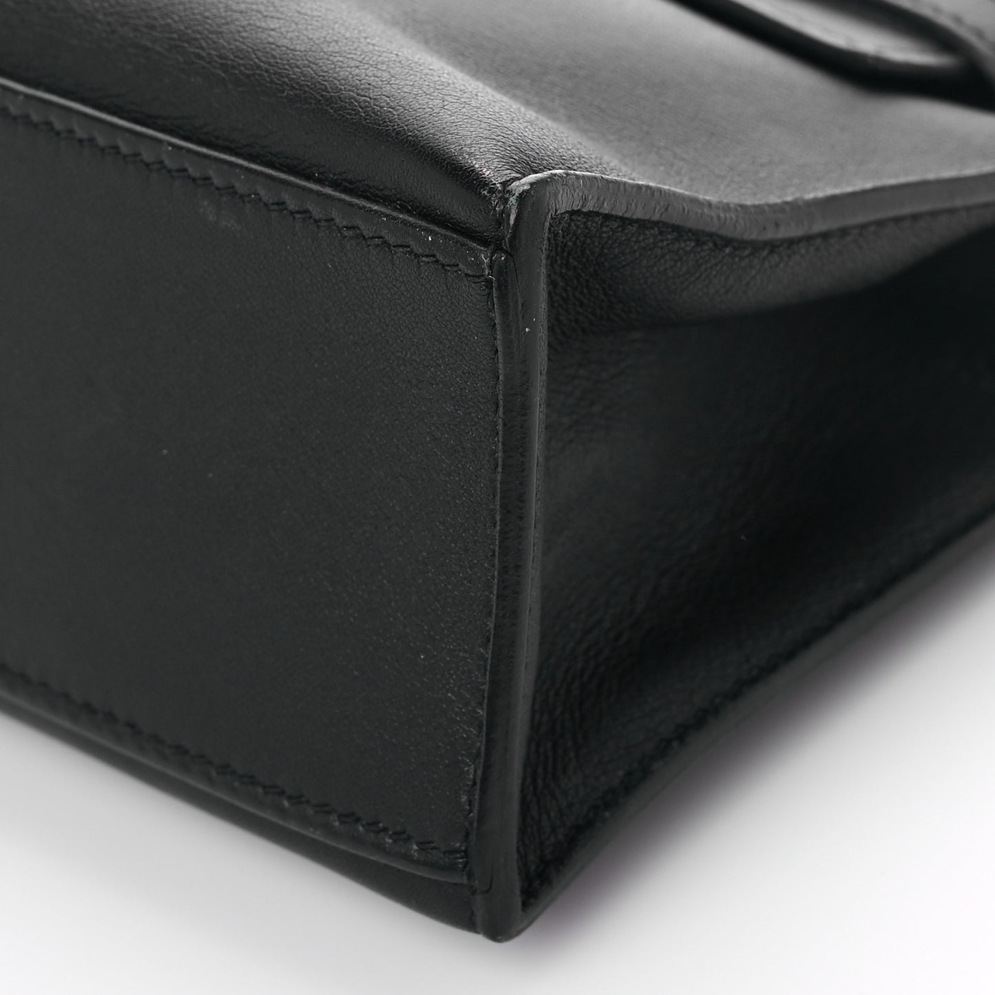 Swift Kelly Pochette Clutch Black