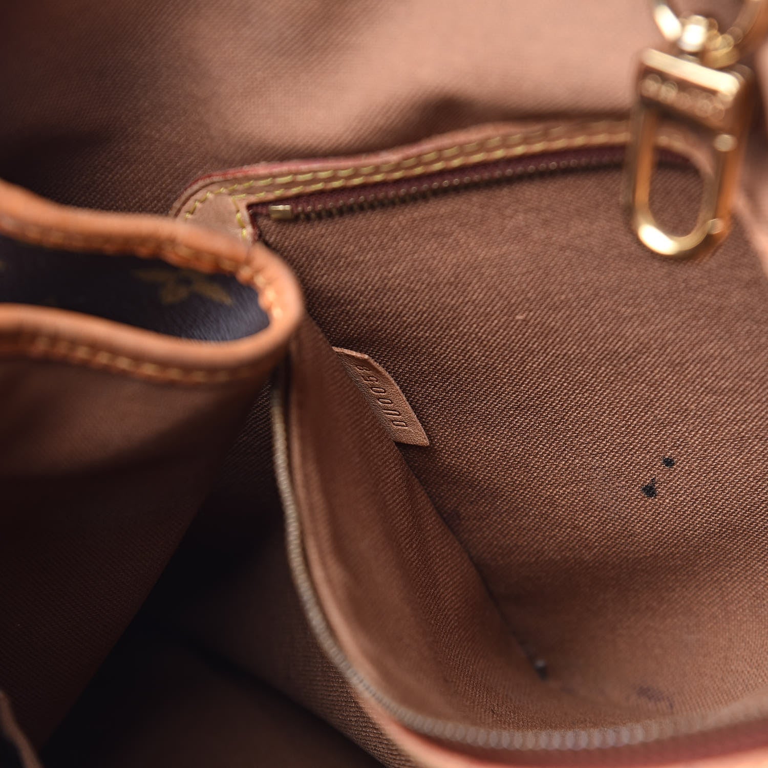 Louis Vuitton Monogram Batignolles Horizontal 9 of 16