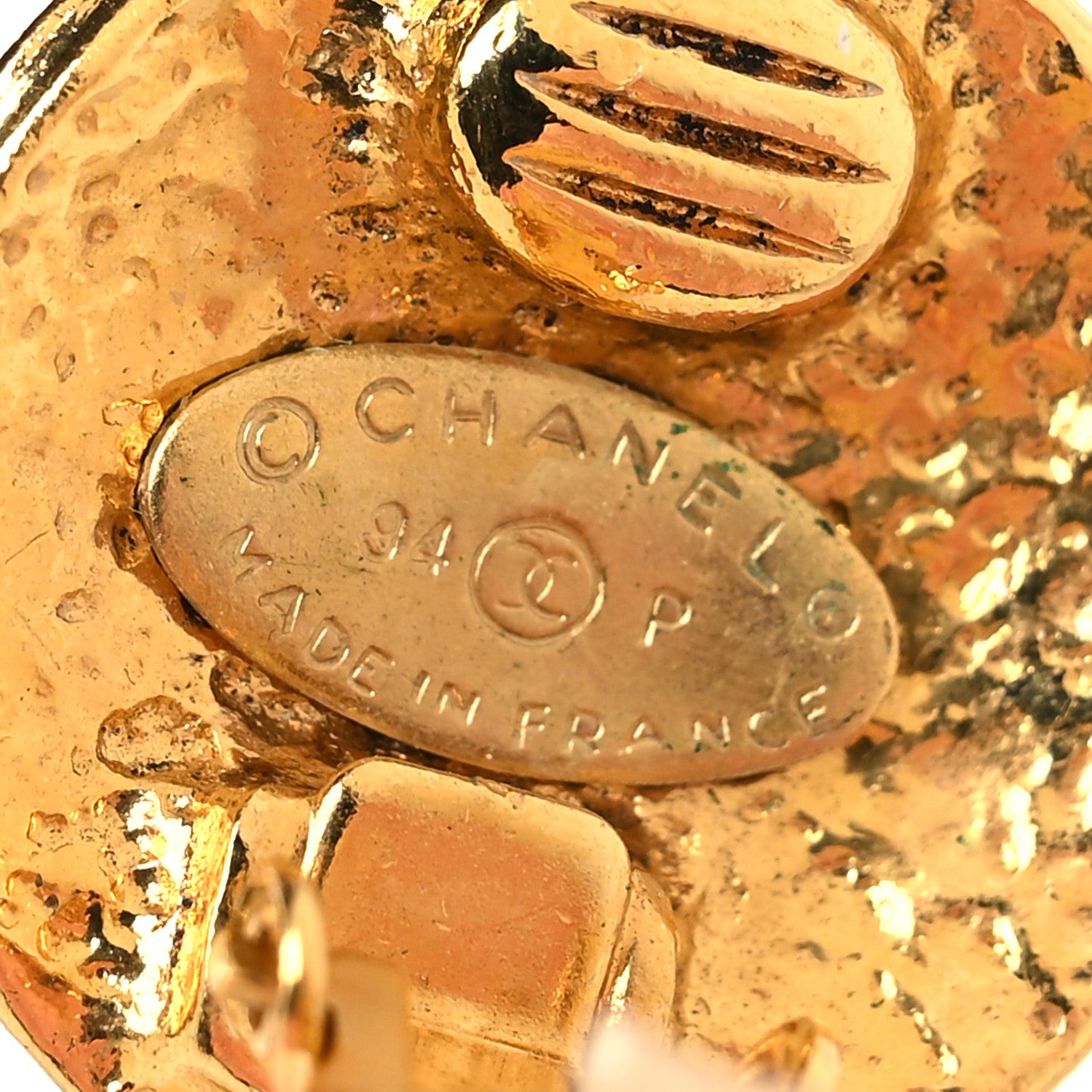 Chanel Round CC Clip On Earrings Gold 4 of 5