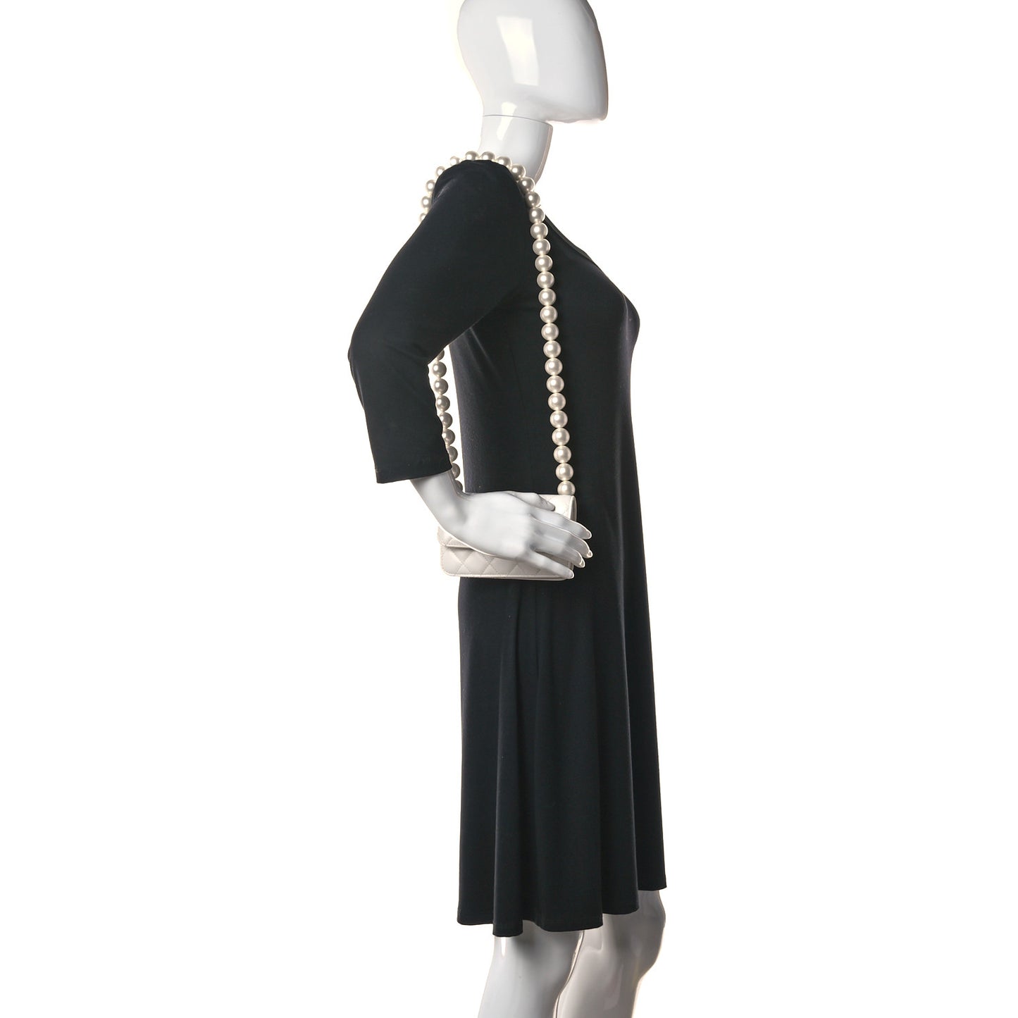 Calfskin Quilted Maxi Pearls Clutch With Chain White
