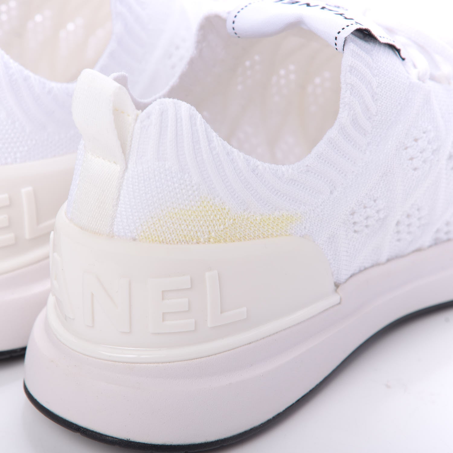 Chanel Mixed Fibers Quilted Womens CC Sneakers 40 White 9 of 10
