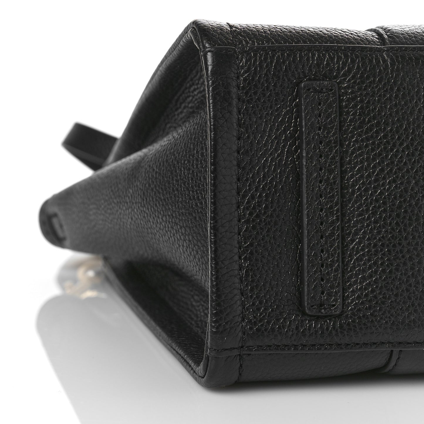 Grained Calfskin Medium The Tote Bag Black