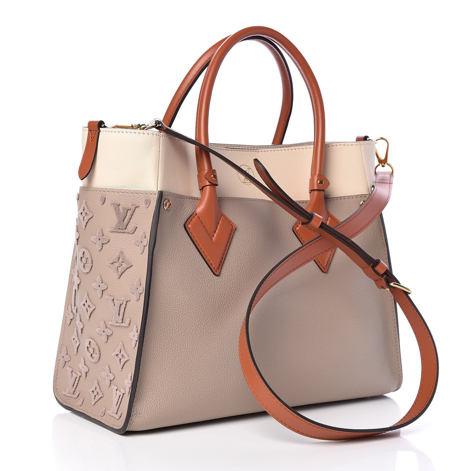 Louis Vuitton Calfskin Monogram Tufting On My Side Galet 3 of 9