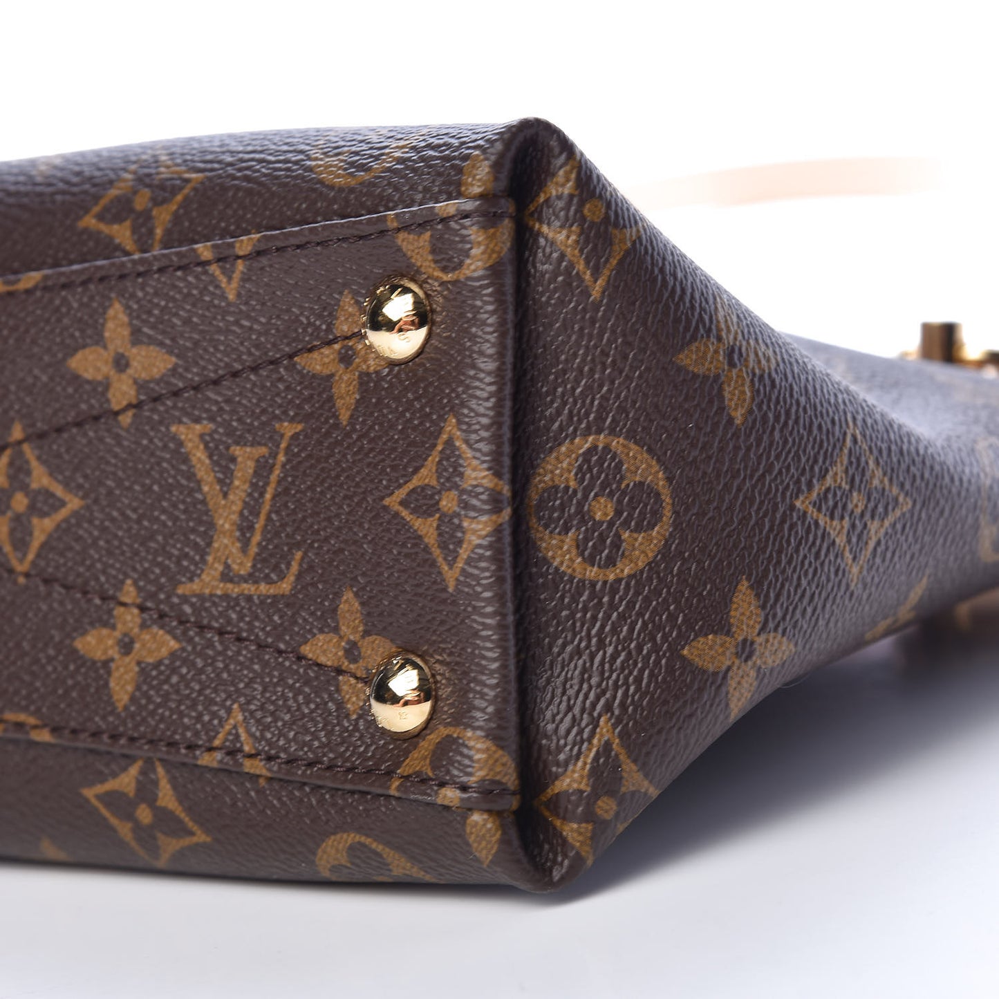 Monogram V Tote BB Rose Poudre