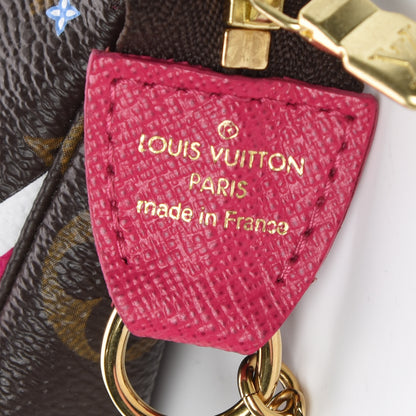 Louis Vuitton Monogram 2018 Christmas Animation Mini Bears Pochette Accessories 8 of 9