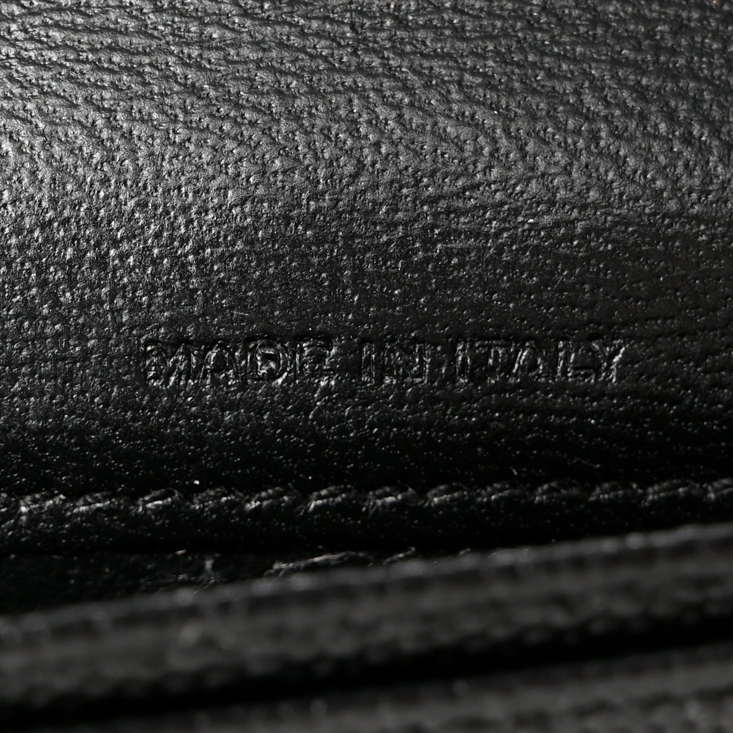 Saint Laurent Grain De Poudre Matelasse Chevron Monogram Flap Card Case Black Black 6 of 11