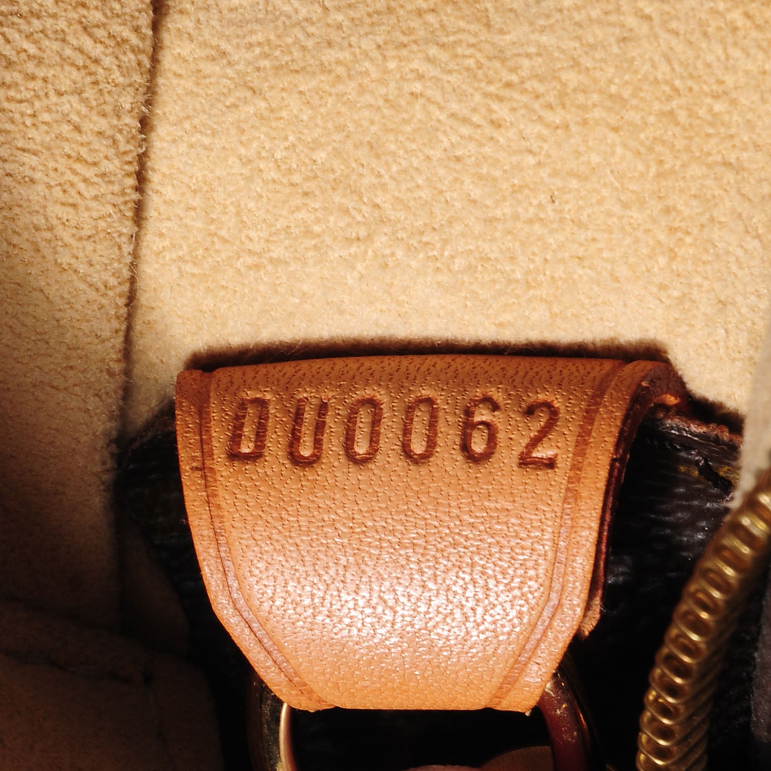 Louis Vuitton Monogram Looping GM 6 of 6