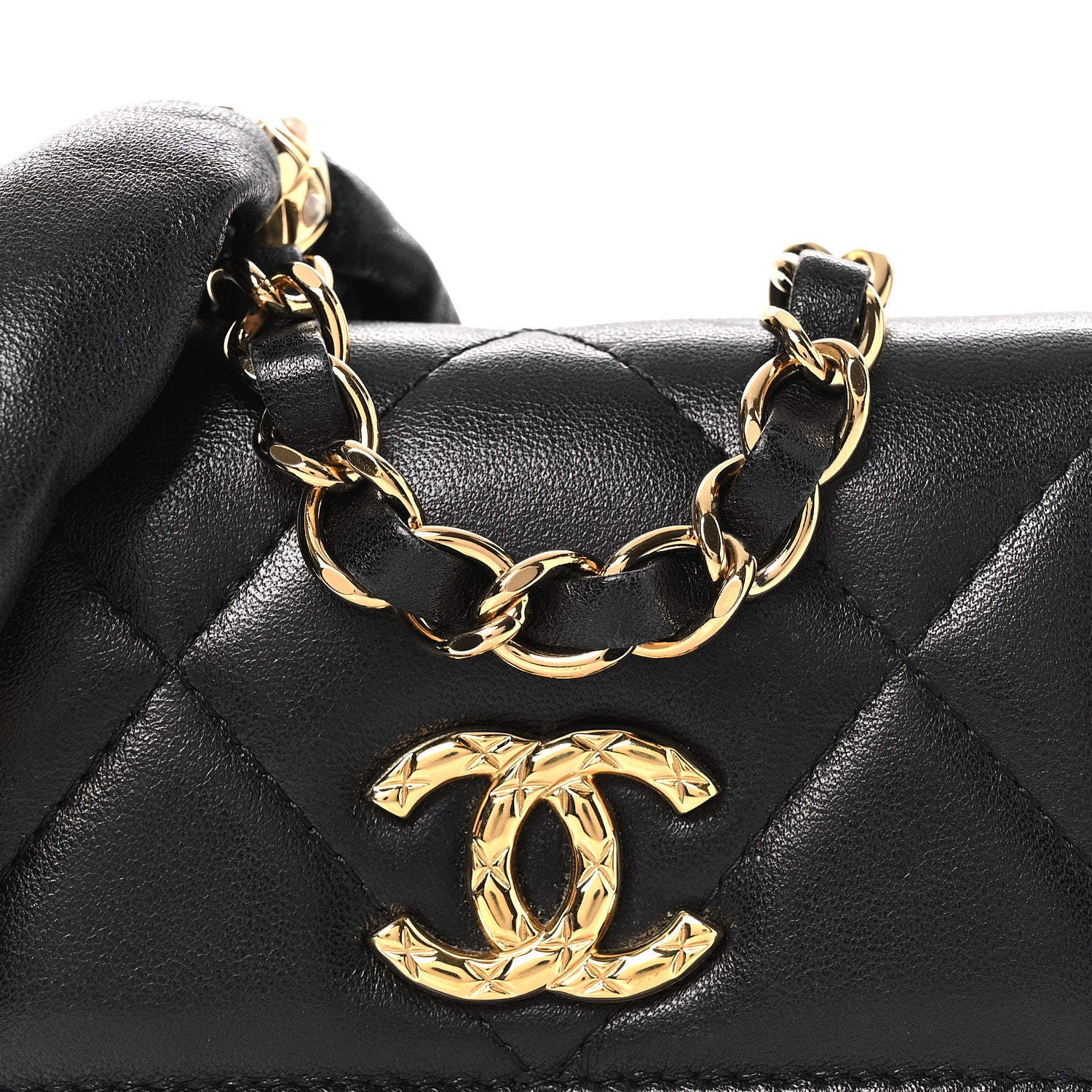Chanel Lambskin Pearl Quilted CC Flap Card Holder With Chain Black