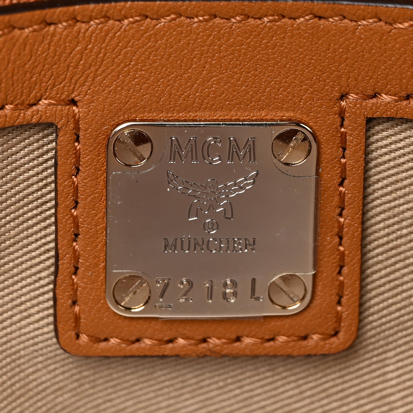 Metallic Visetos Medium Millie Crossbody Bag Berlin Gold