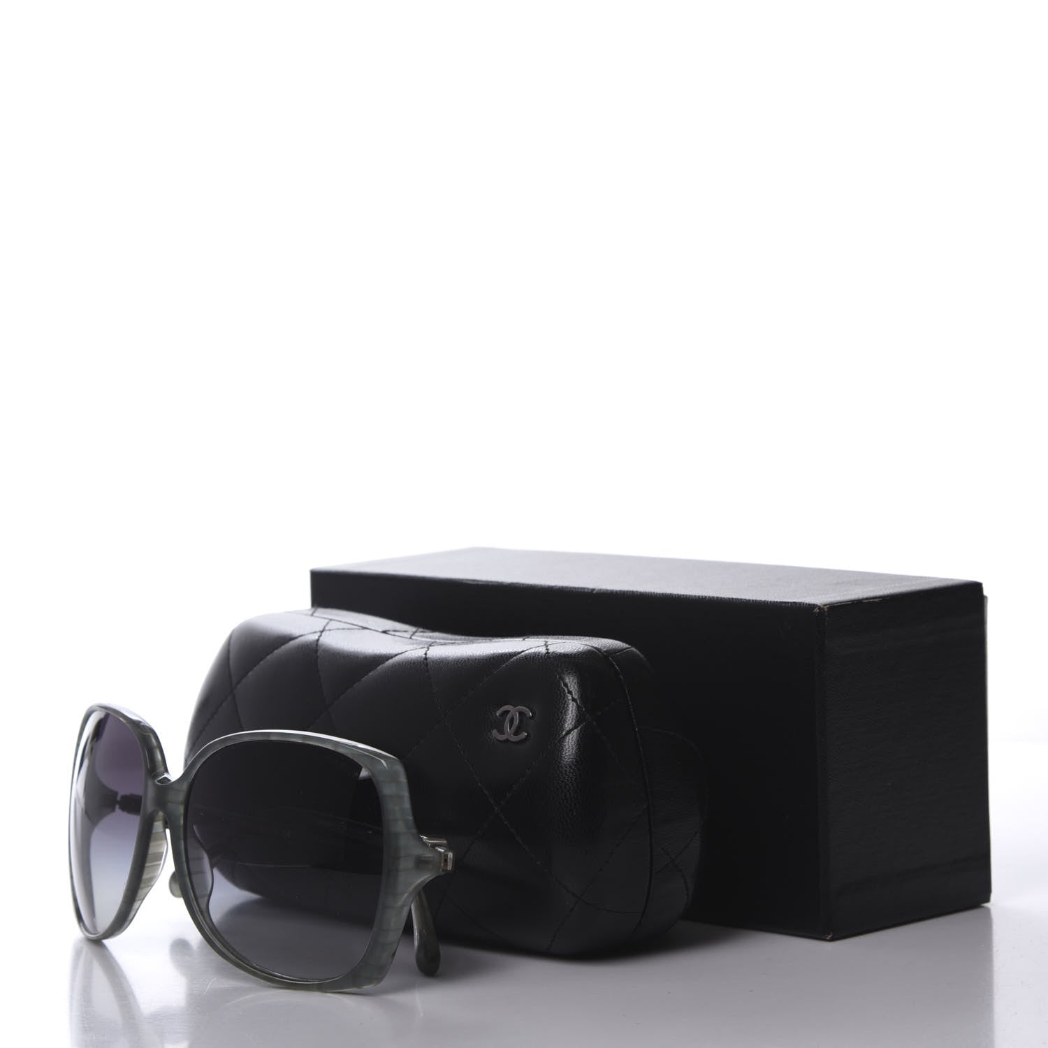 Chanel CC Sunglasses 5216 Grey 8 of 8