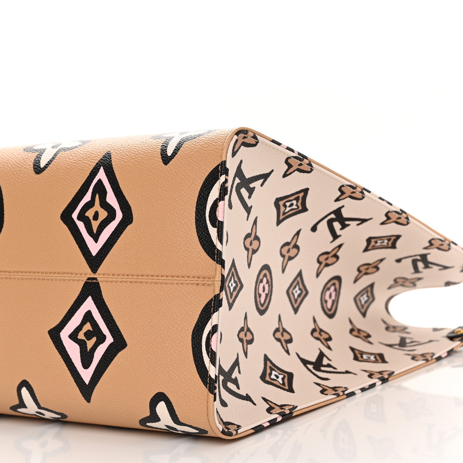 Louis Vuitton Monogram Giant Wild At Heart Onthego GM Arizona 9 of 9
