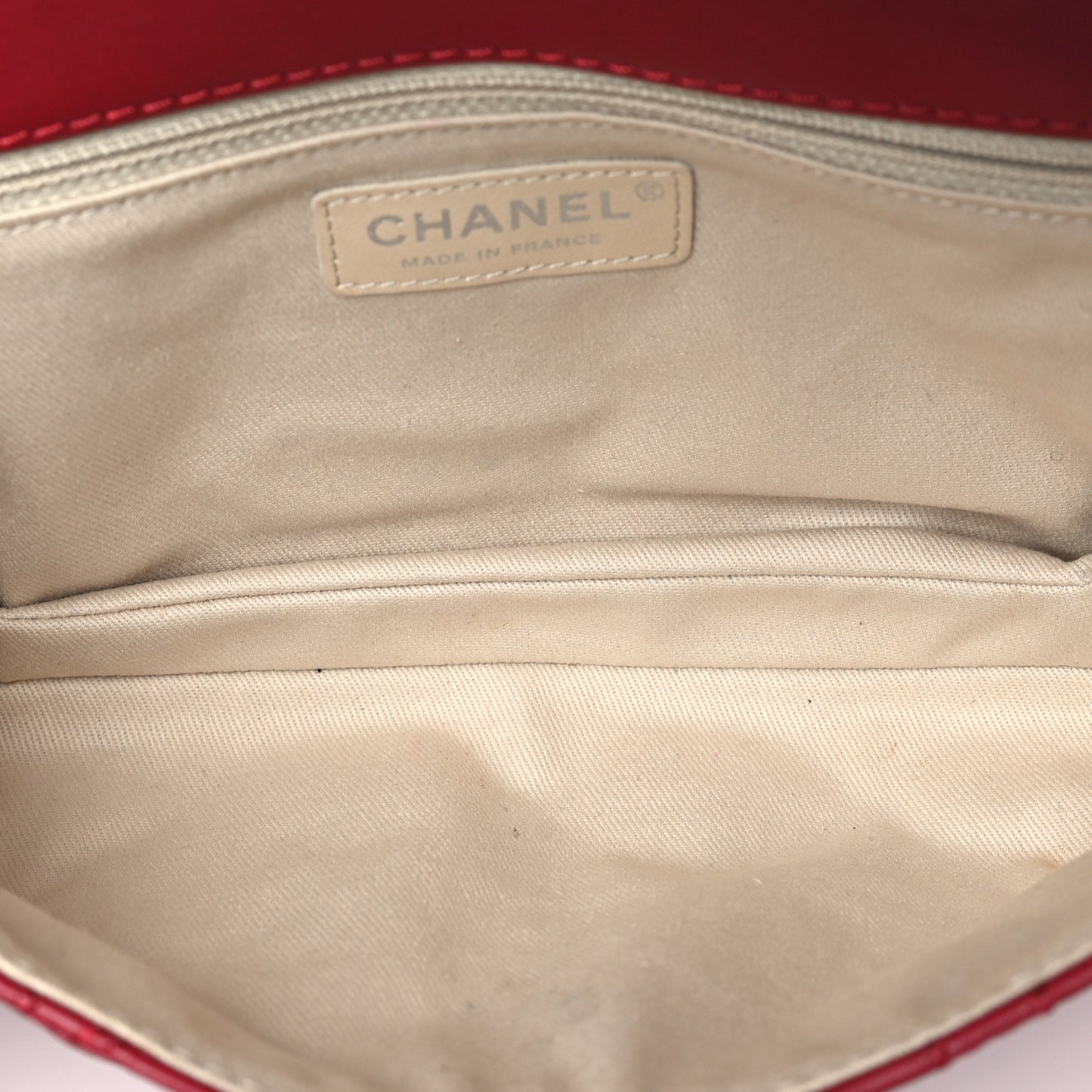 Calfskin Quilted Double Stitch Hamptons Clutch with Chain Red Red