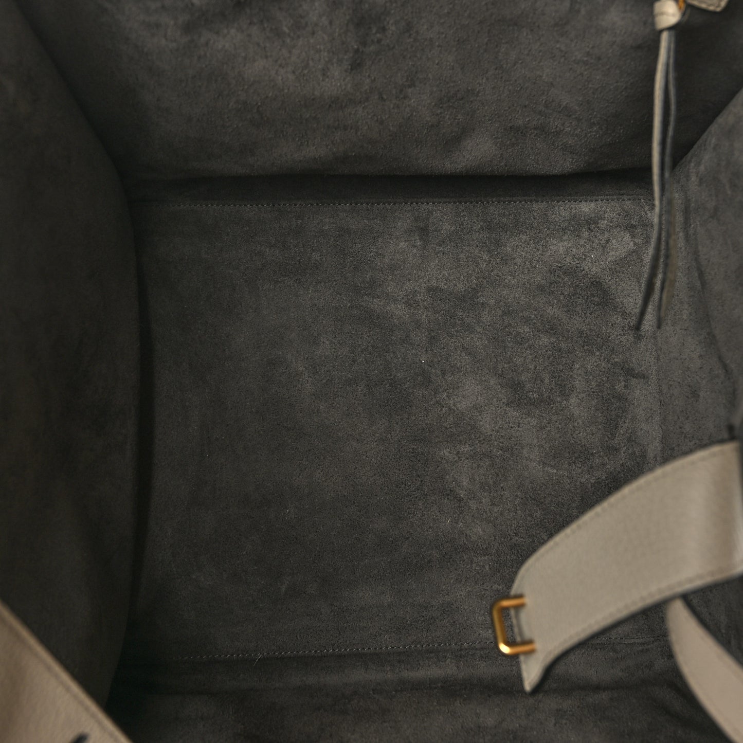 Grained Calfskin Medium Phantom Luggage Taupe