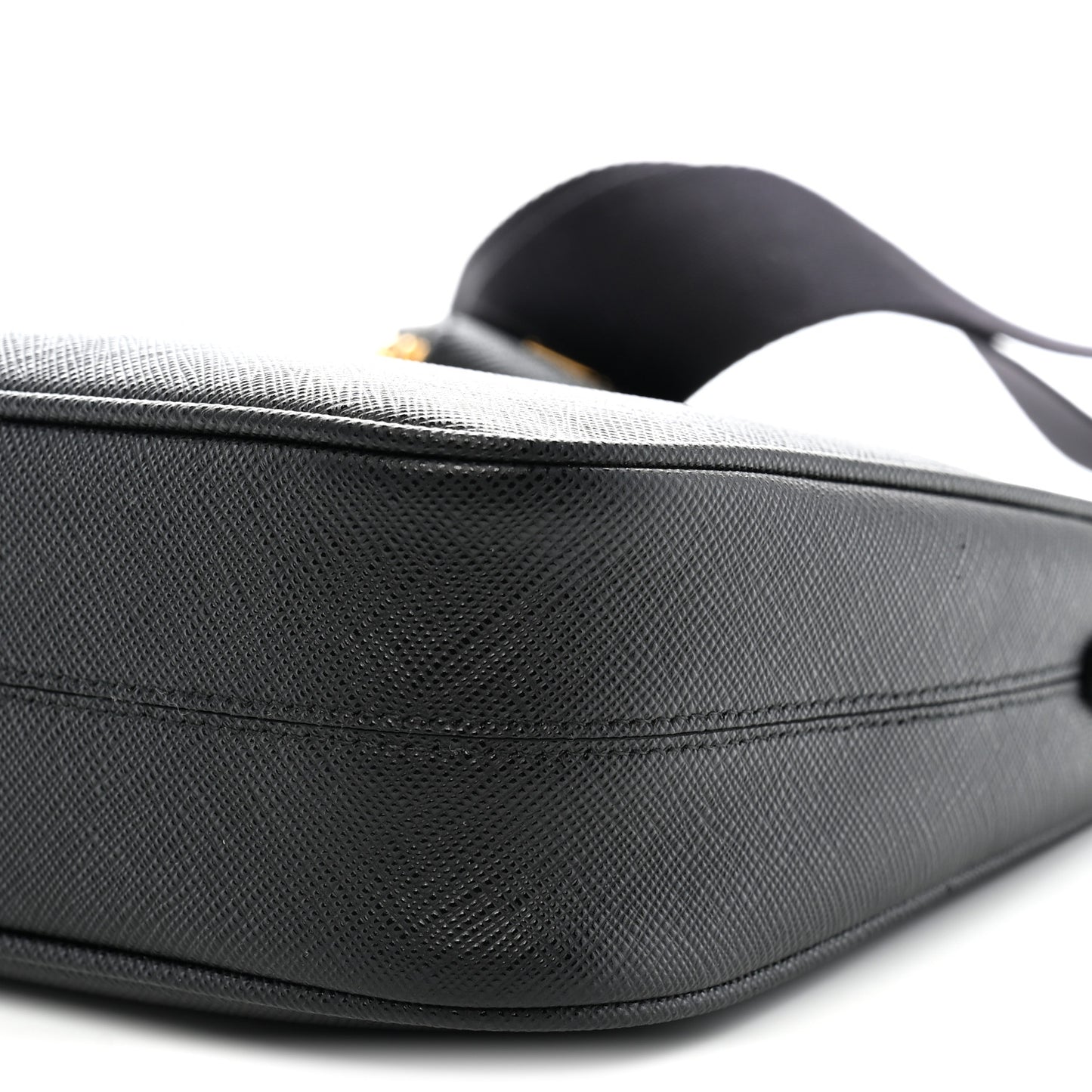 Saffiano Lux Re-Edition 2005 Shoulder Bag Black