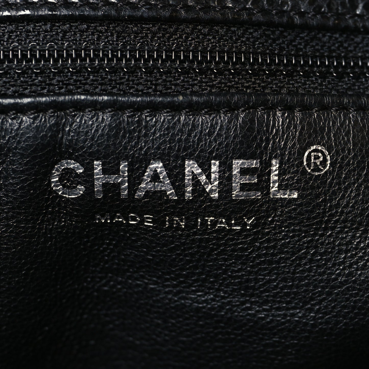 Caviar Timeless CC Accordion Flap Black