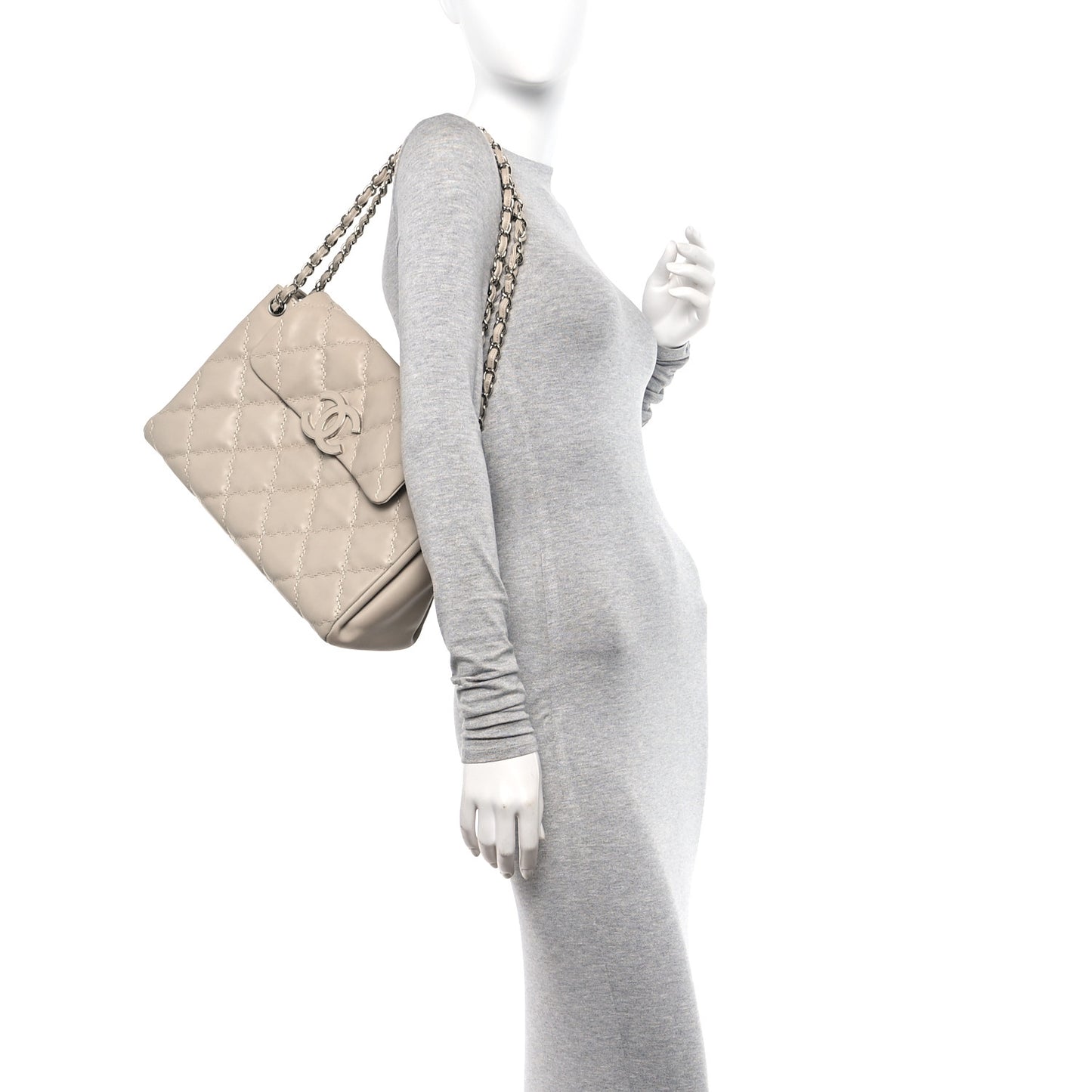 Calfskin Double Stitch Large Hamptons Flap Bag Beige