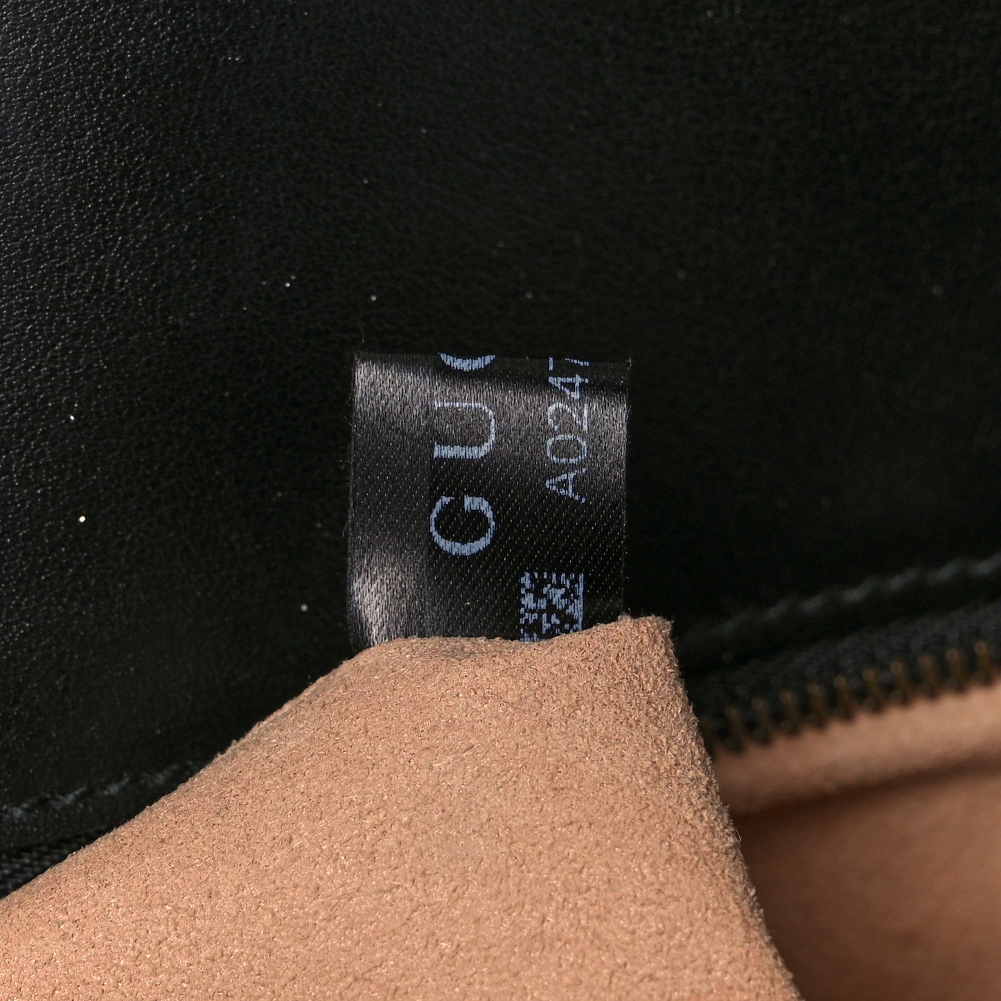 Calfskin Matelasse Small GG Marmont Shoulder Bag Black