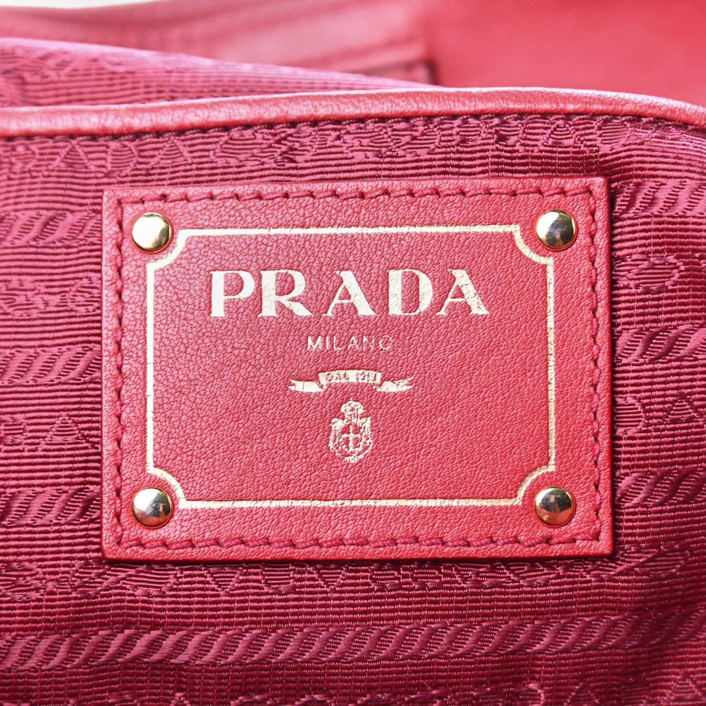 Soft Calf Chain Tote Rosso