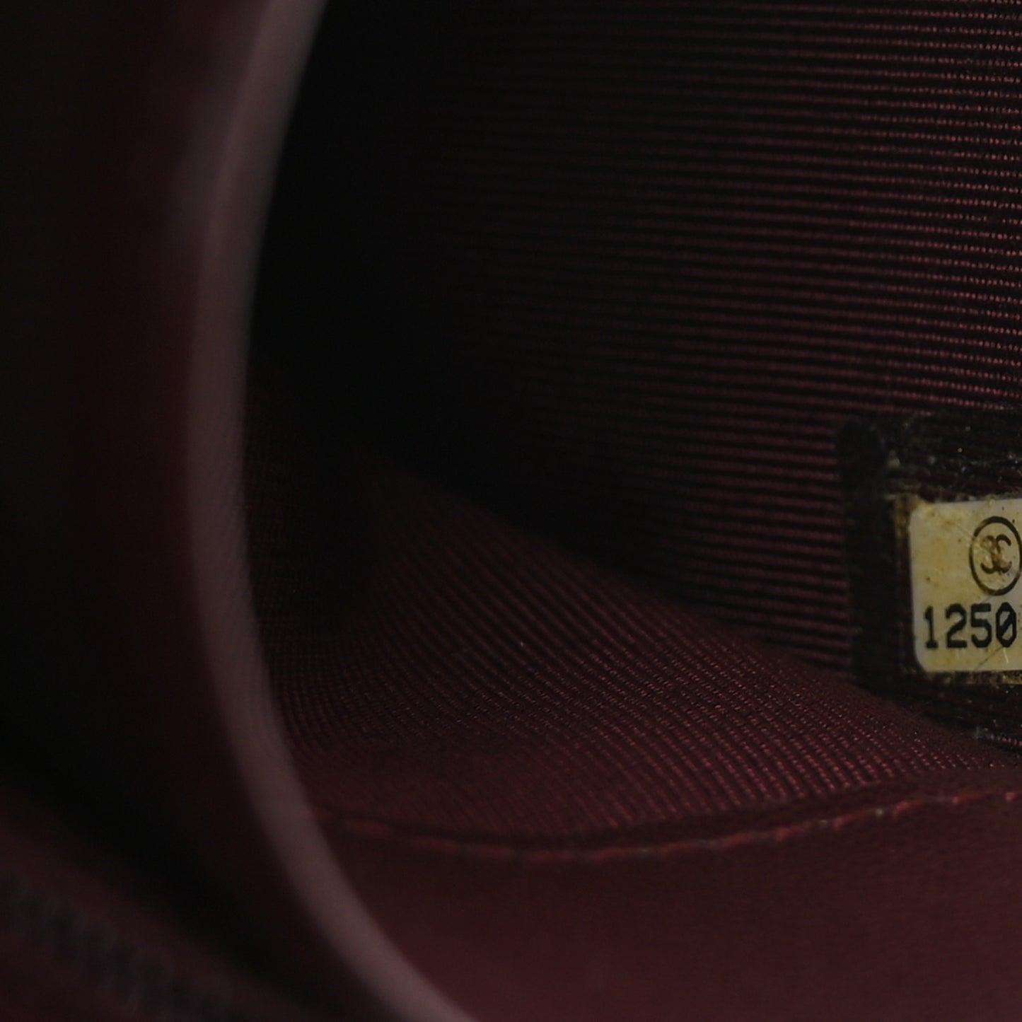 Lambskin Quilted Yen Wallet Black