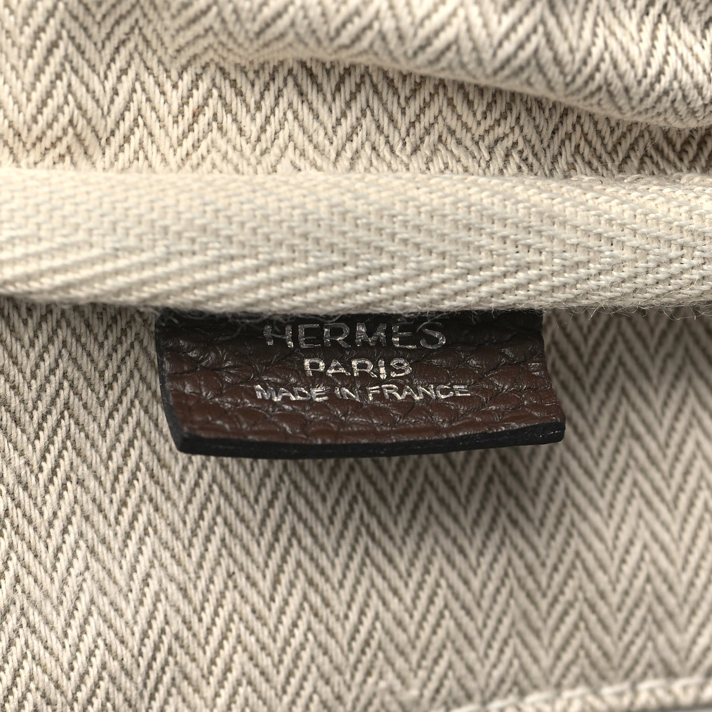 Taurillon Clemence Victoria II 35 Cafe