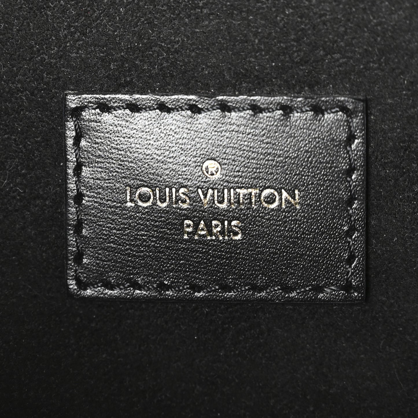Reverse Monogram Pochette Metis