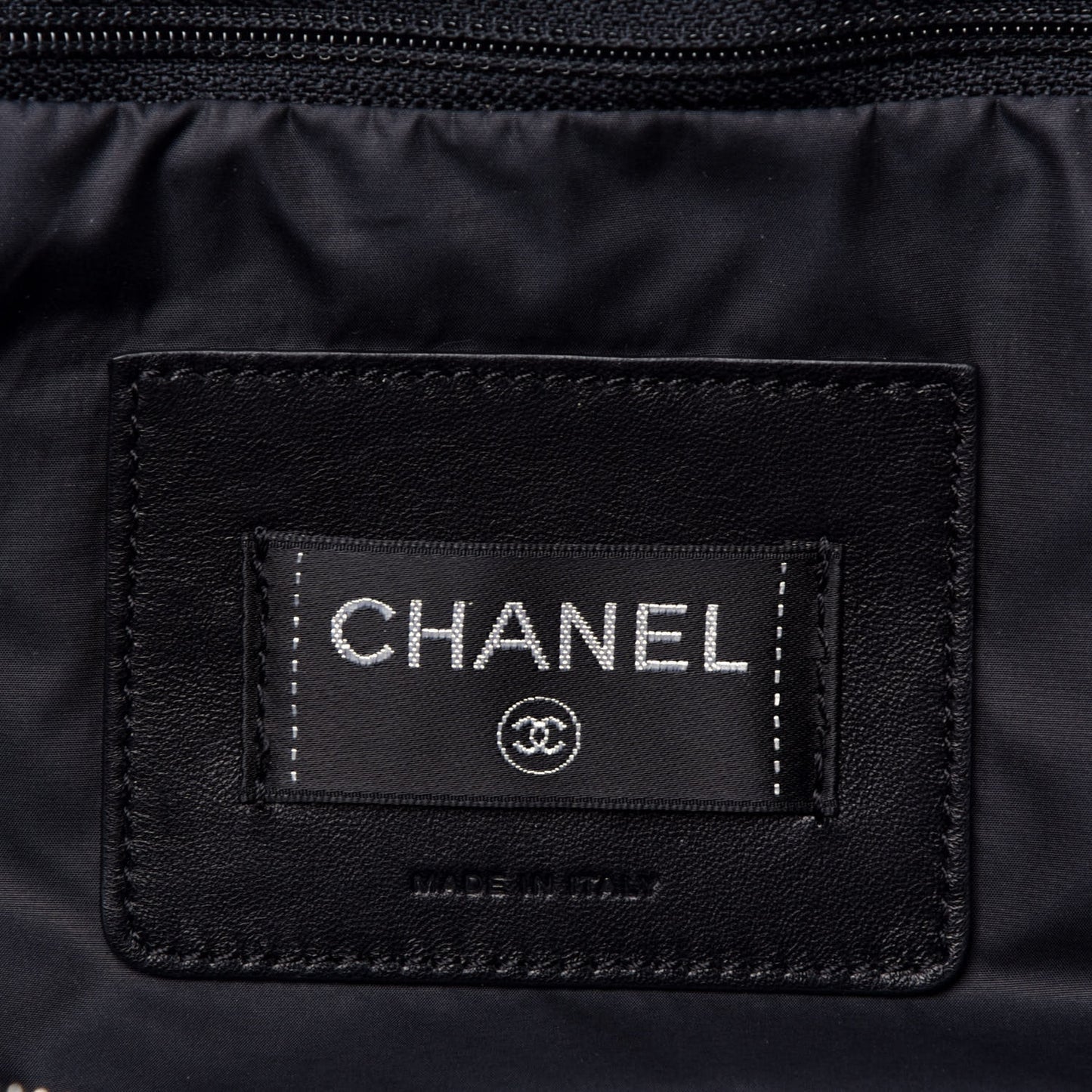 Nylon Embossed Doudoune Bowling Bag Black
