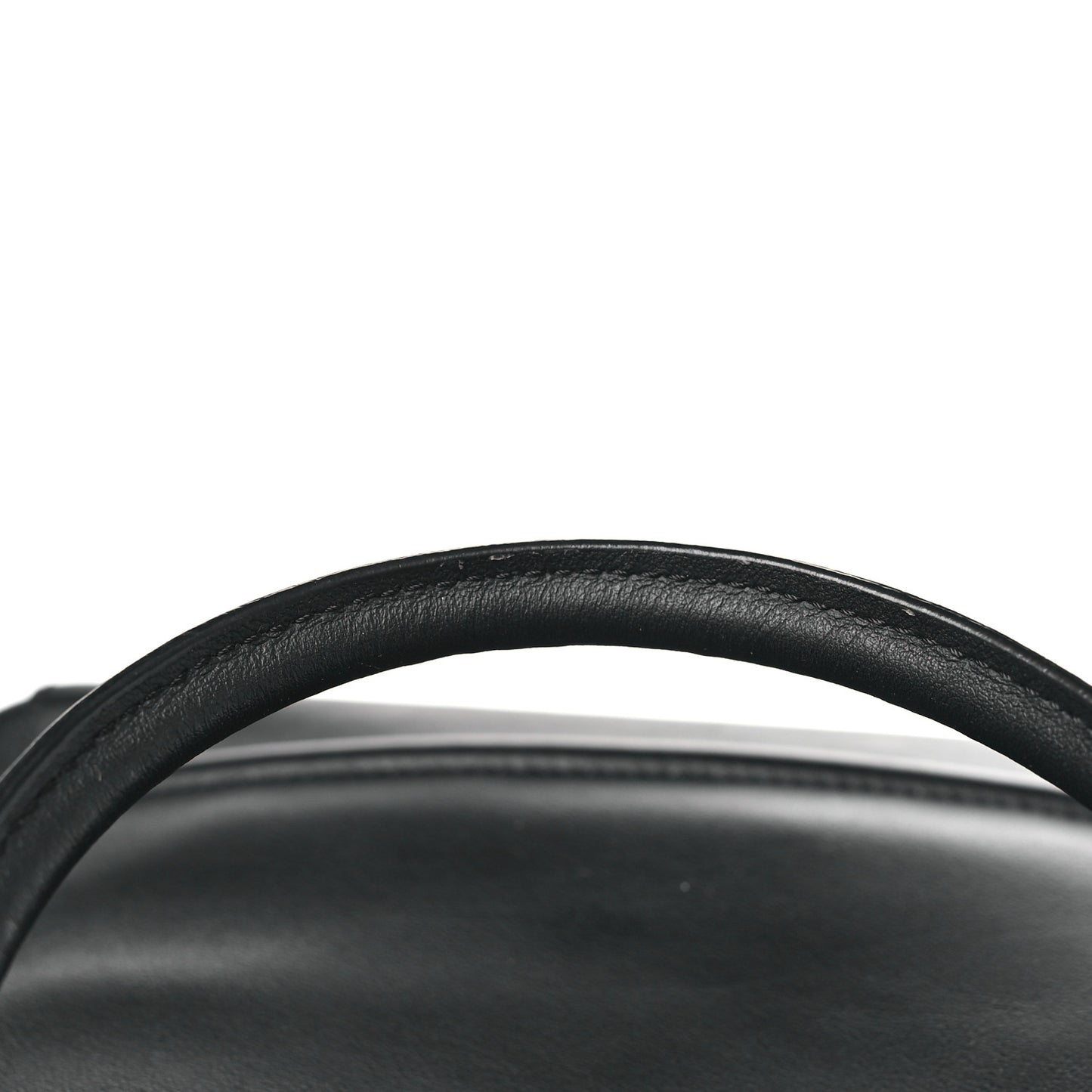 Vitello Grace King Karligraphy Chain Bucket Bag Black Bisquit