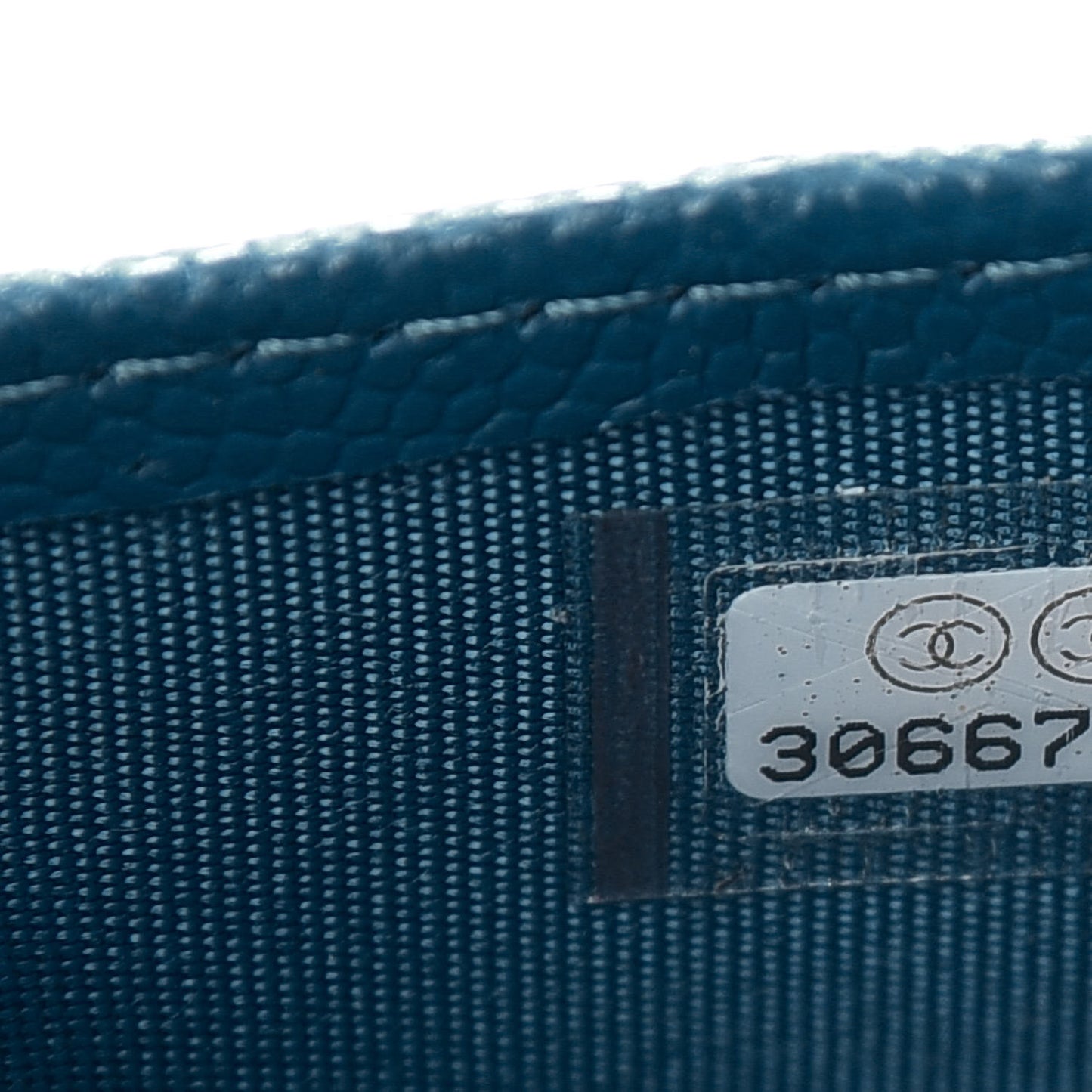 Caviar Quilted Card Holder Blue