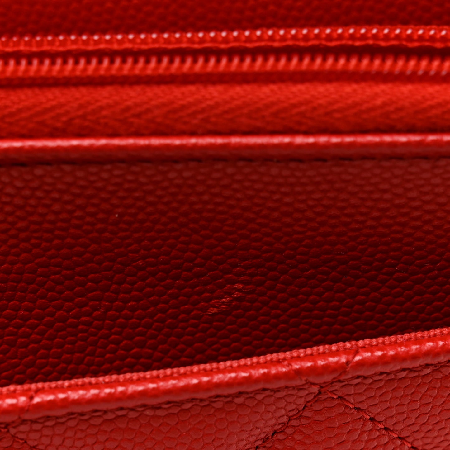 Caviar Quilted Wallet On Chain WOC Red