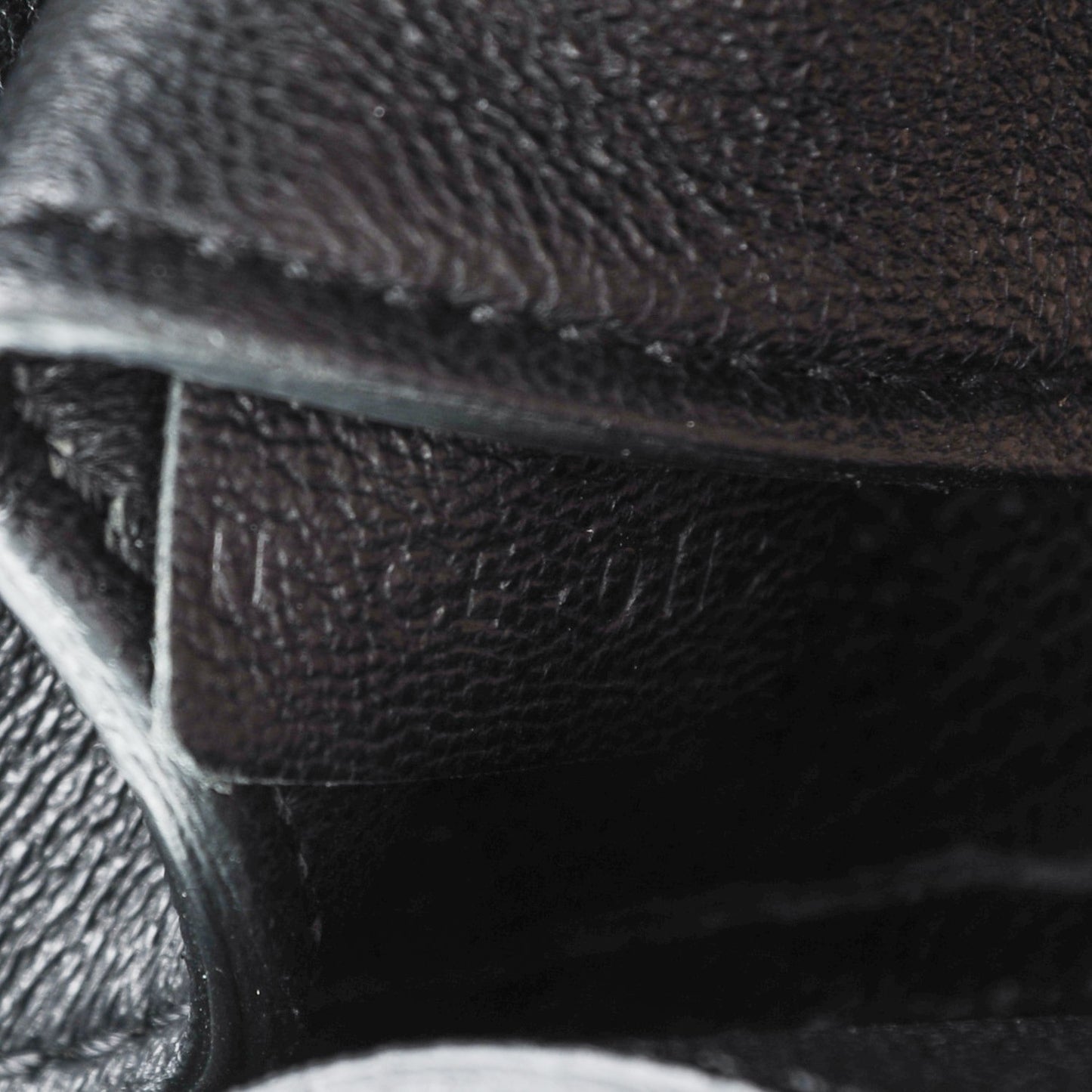 Textured Calfskin Medium Bi-Color Edge Shoulder Bag Black