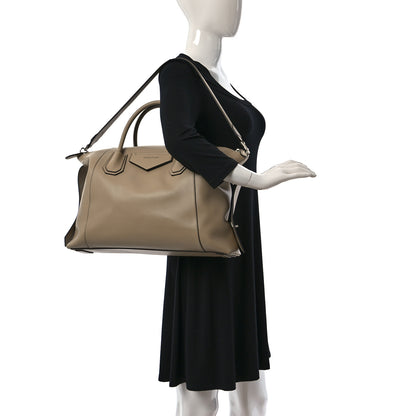 Givenchy Soft Calfskin Medium Soft Antigona Beige 2 of 8