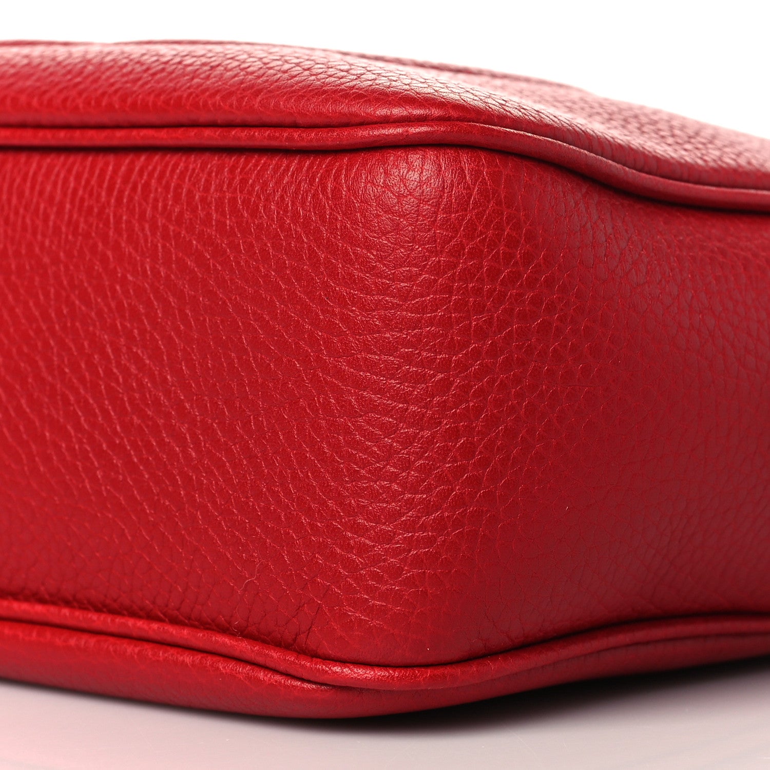Gucci Pebbled Calfskin Small Soho Disco Bag Tabasco Red 10 of 10