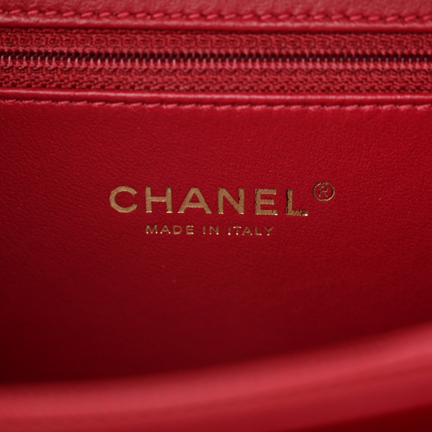 Chanel Caviar Quilted Medium CC Filigree Vanity Case Red 6 of 11