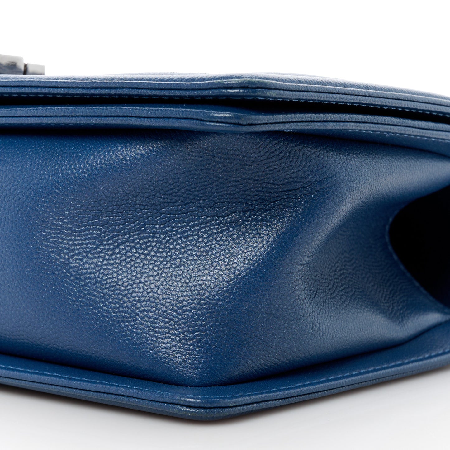 Caviar Quilted Medium Boy Flap Blue