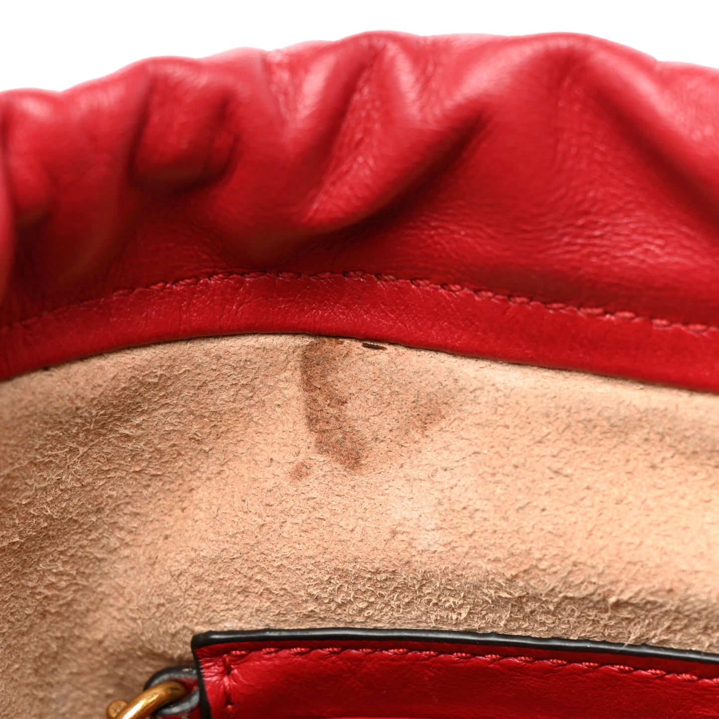 Calfskin Matelasse Mini GG Marmont 2.0 Bucket Bag Hibiscus Red