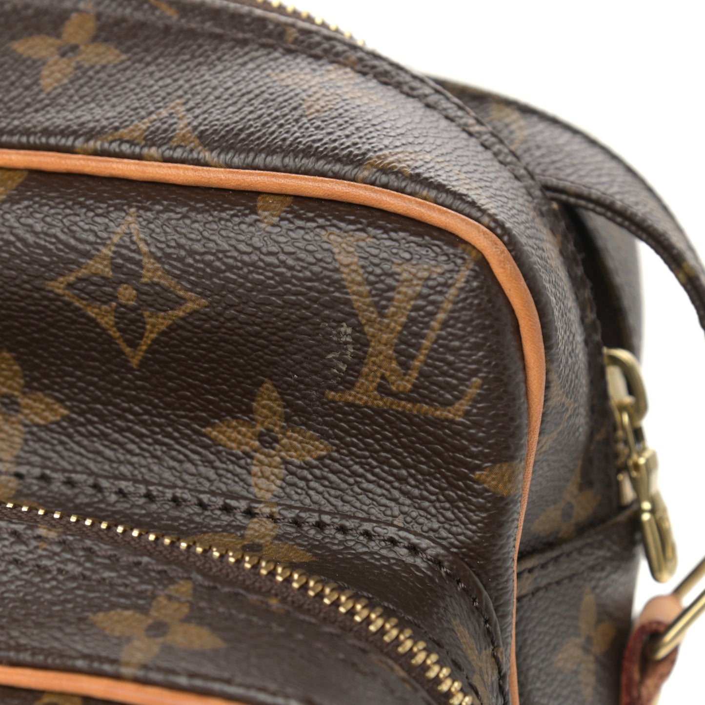 Monogram Nil 28