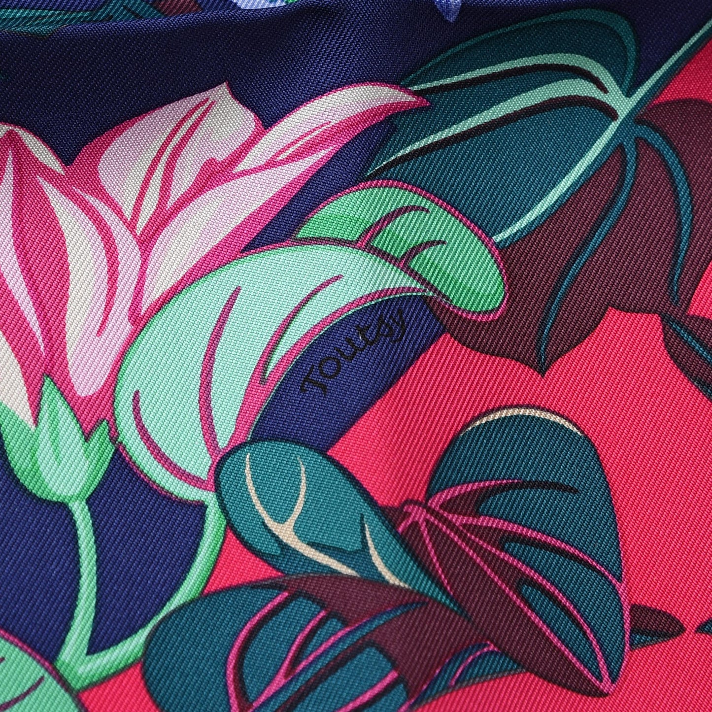 Silk Tatouage Flamingo Party Scarf 90