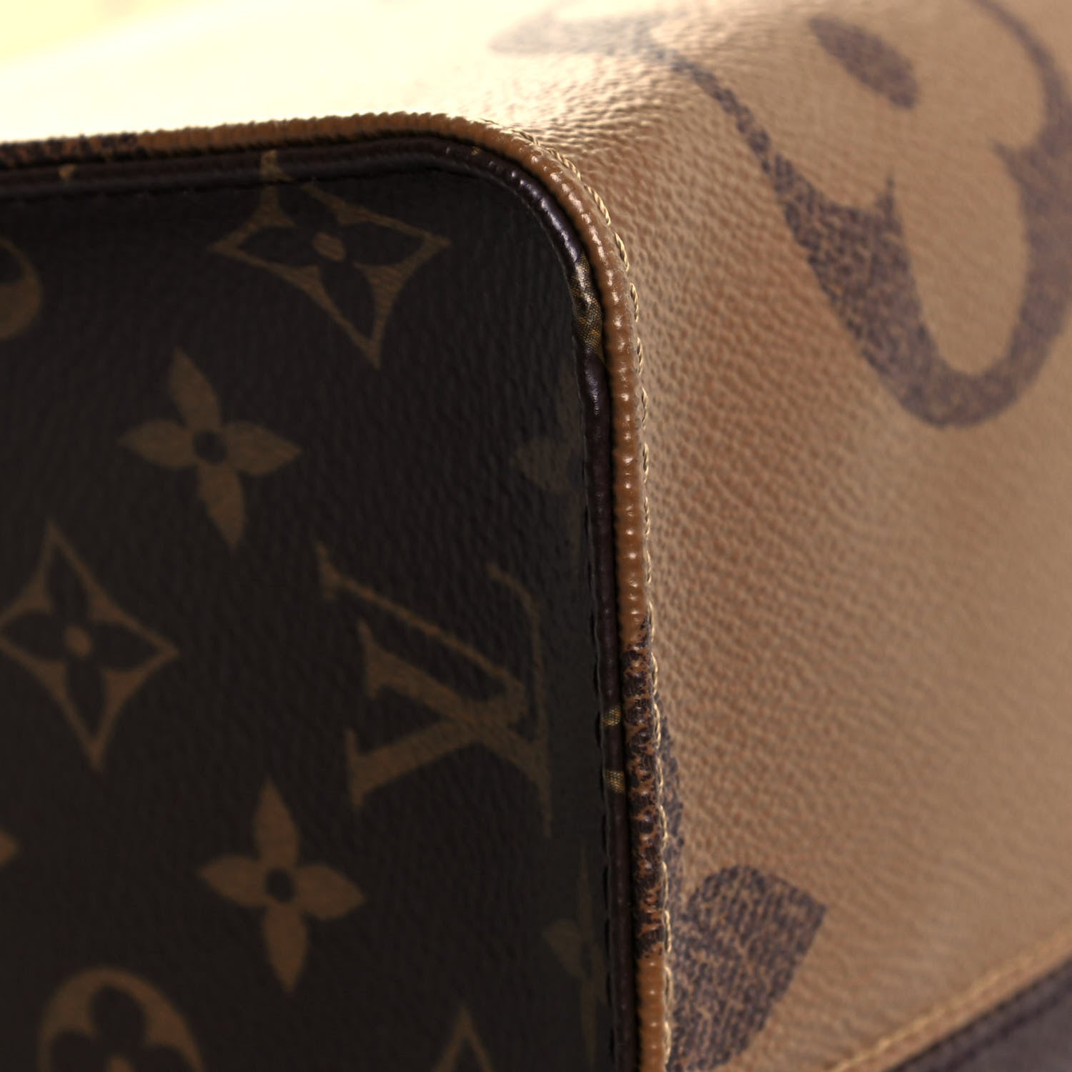 Louis Vuitton Reverse Monogram Giant Onthego GM 9 of 12