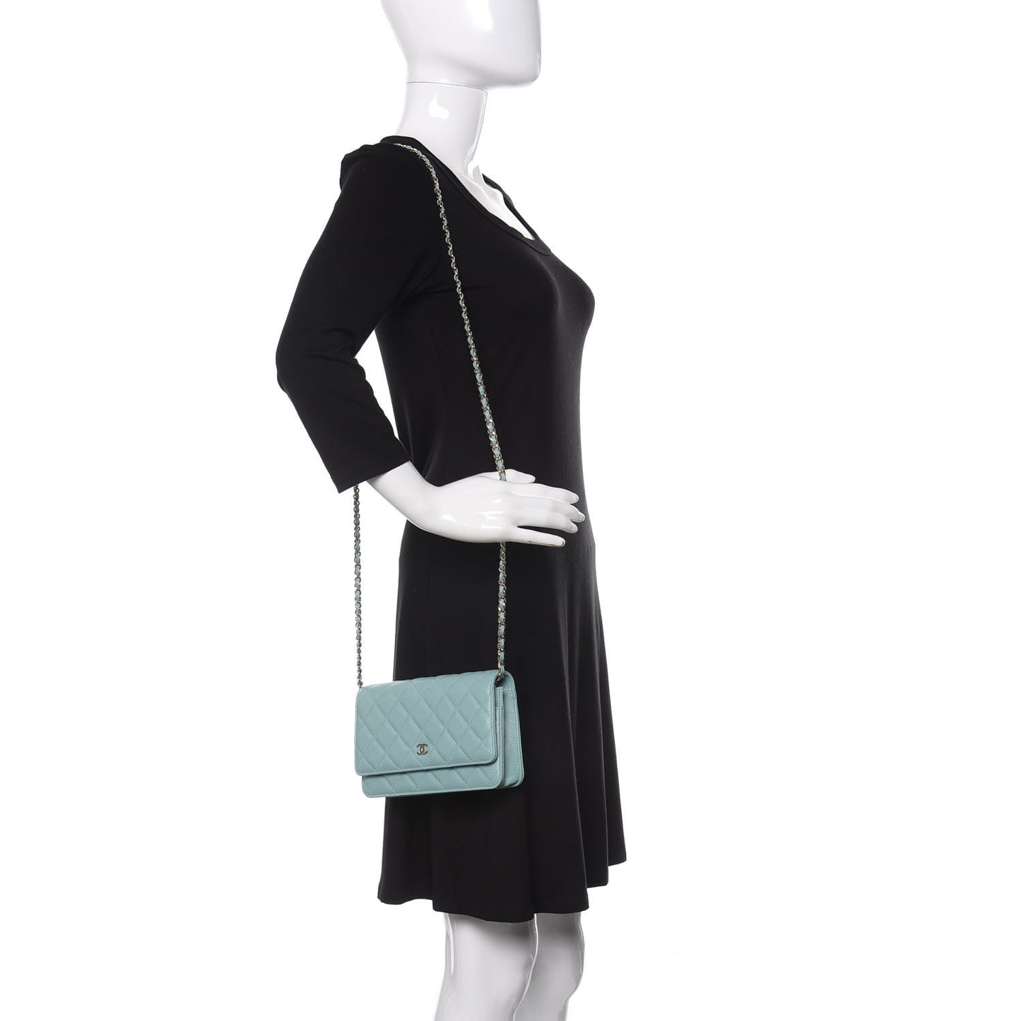 Caviar Quilted Wallet On Chain WOC Light Blue
