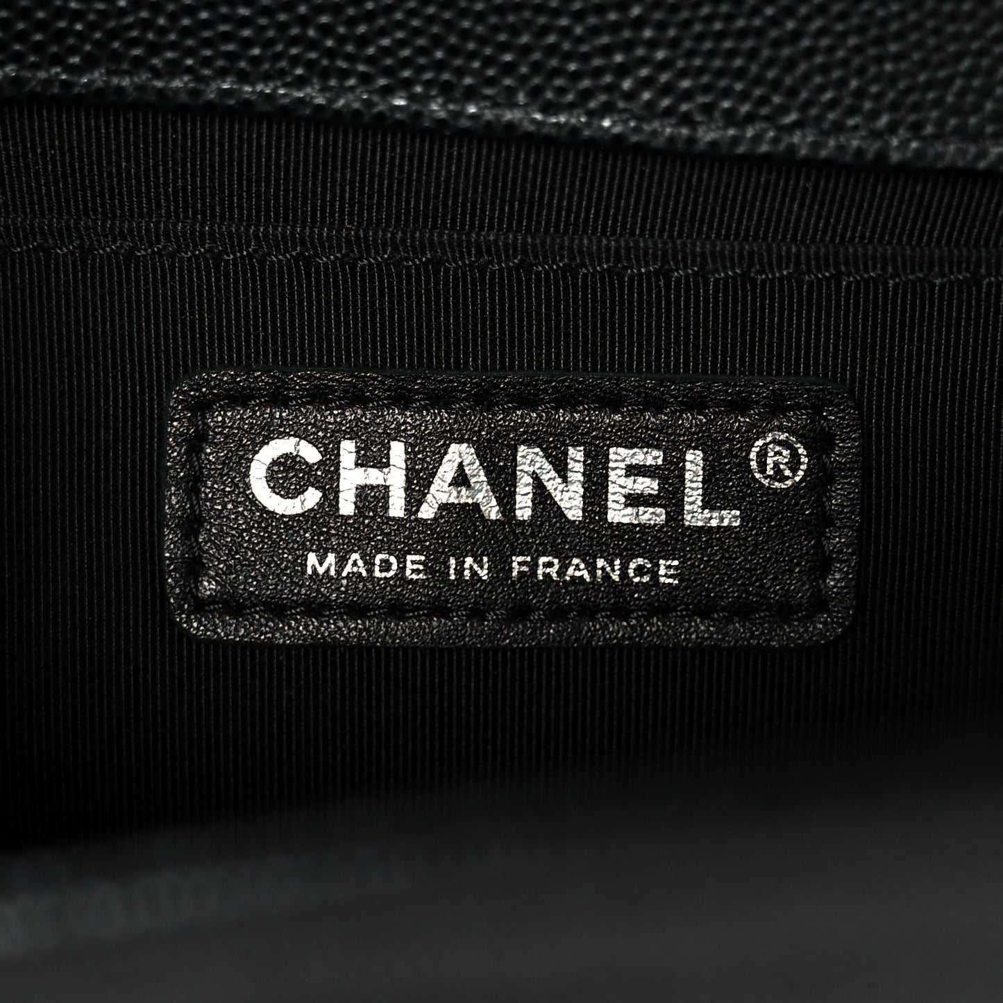 Caviar Quilted Medium Boy Flap Black