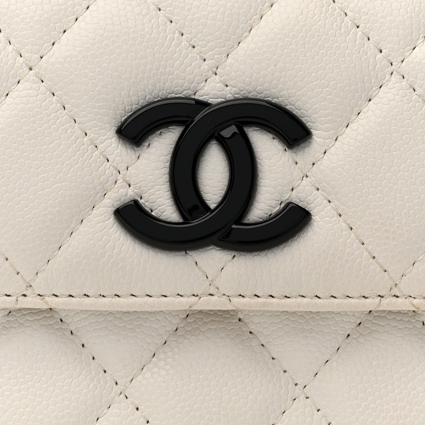 Caviar Quilted My Everything Belt Flap Card Holder White