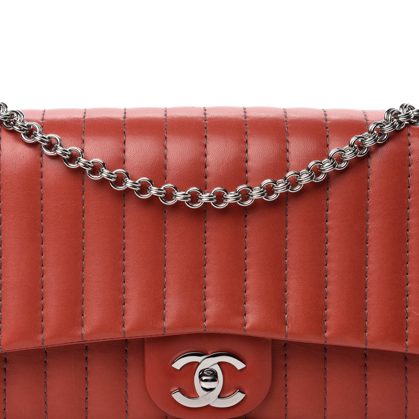 Lambskin Vertical Quilted Medium Single Flap Red